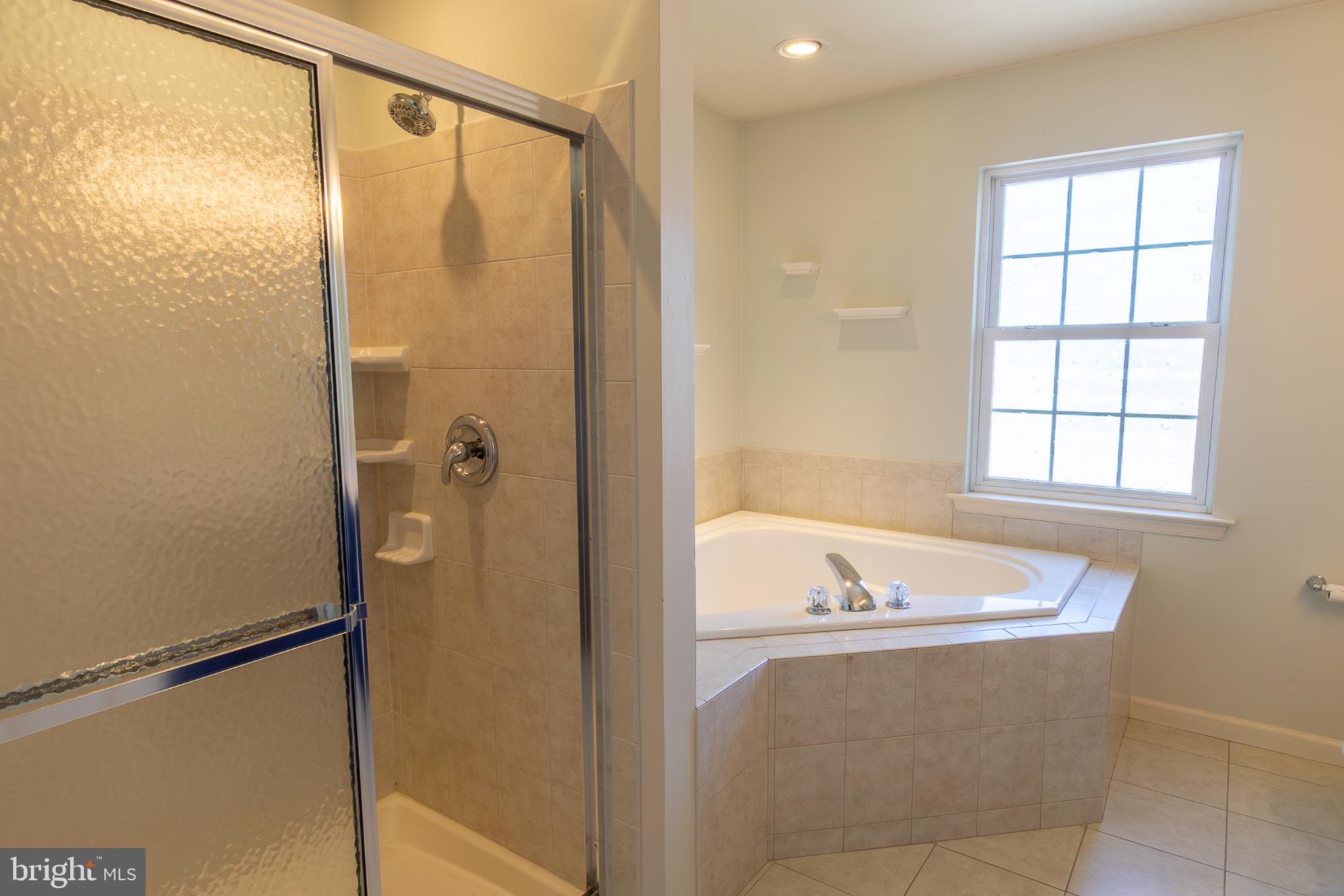 KING MANOR - Residential