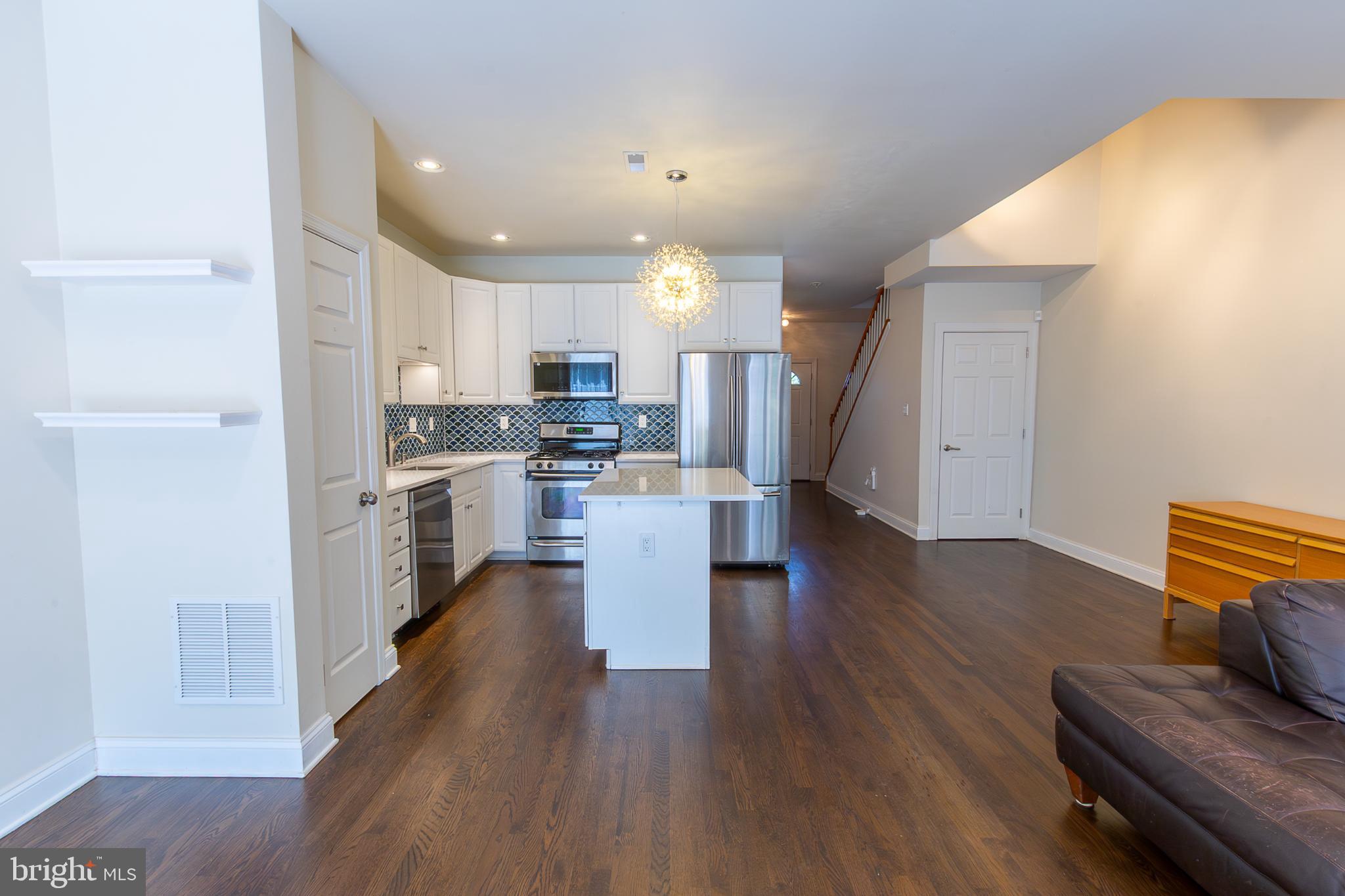 KING MANOR - Residential