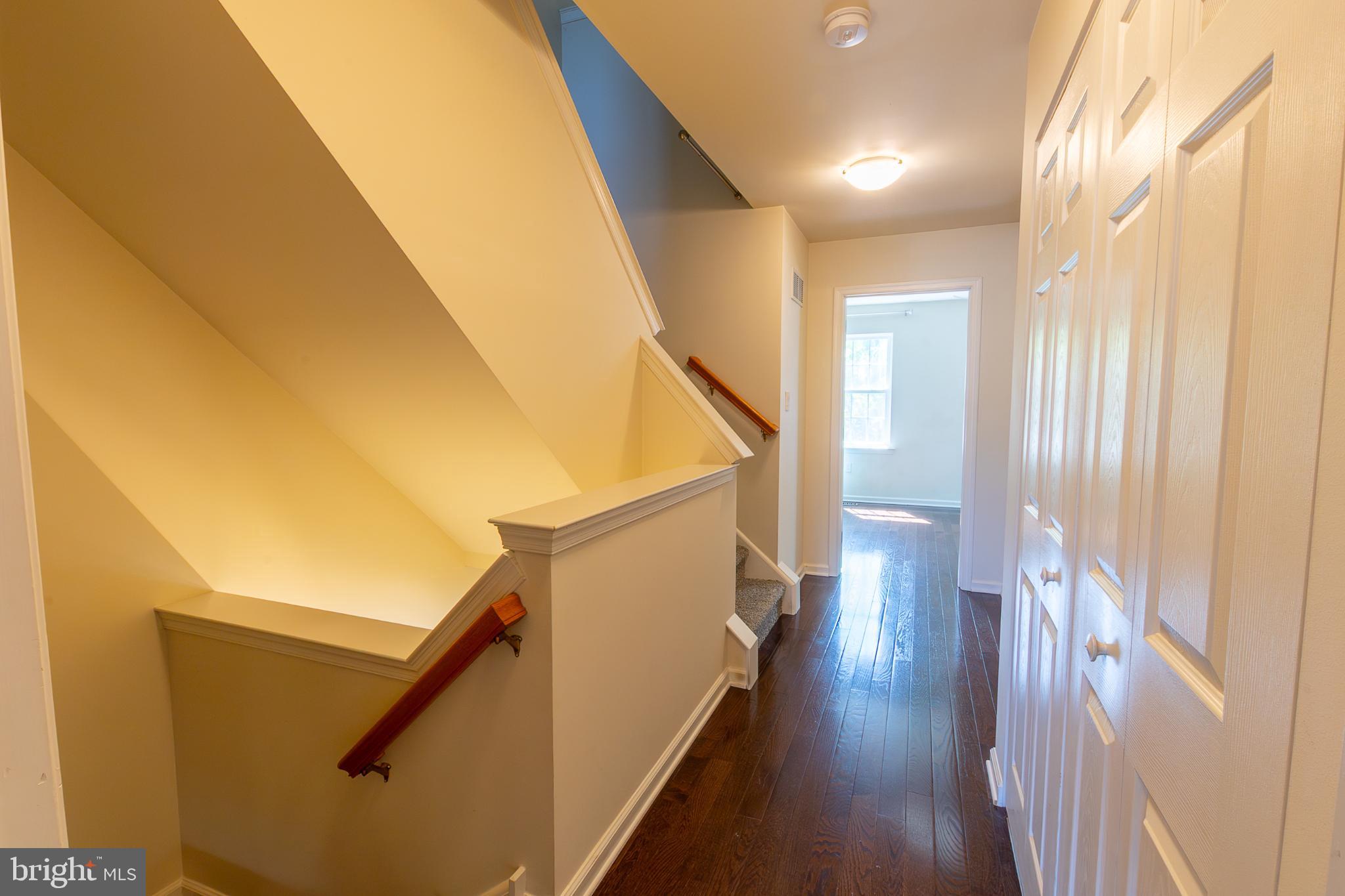 KING MANOR - Residential