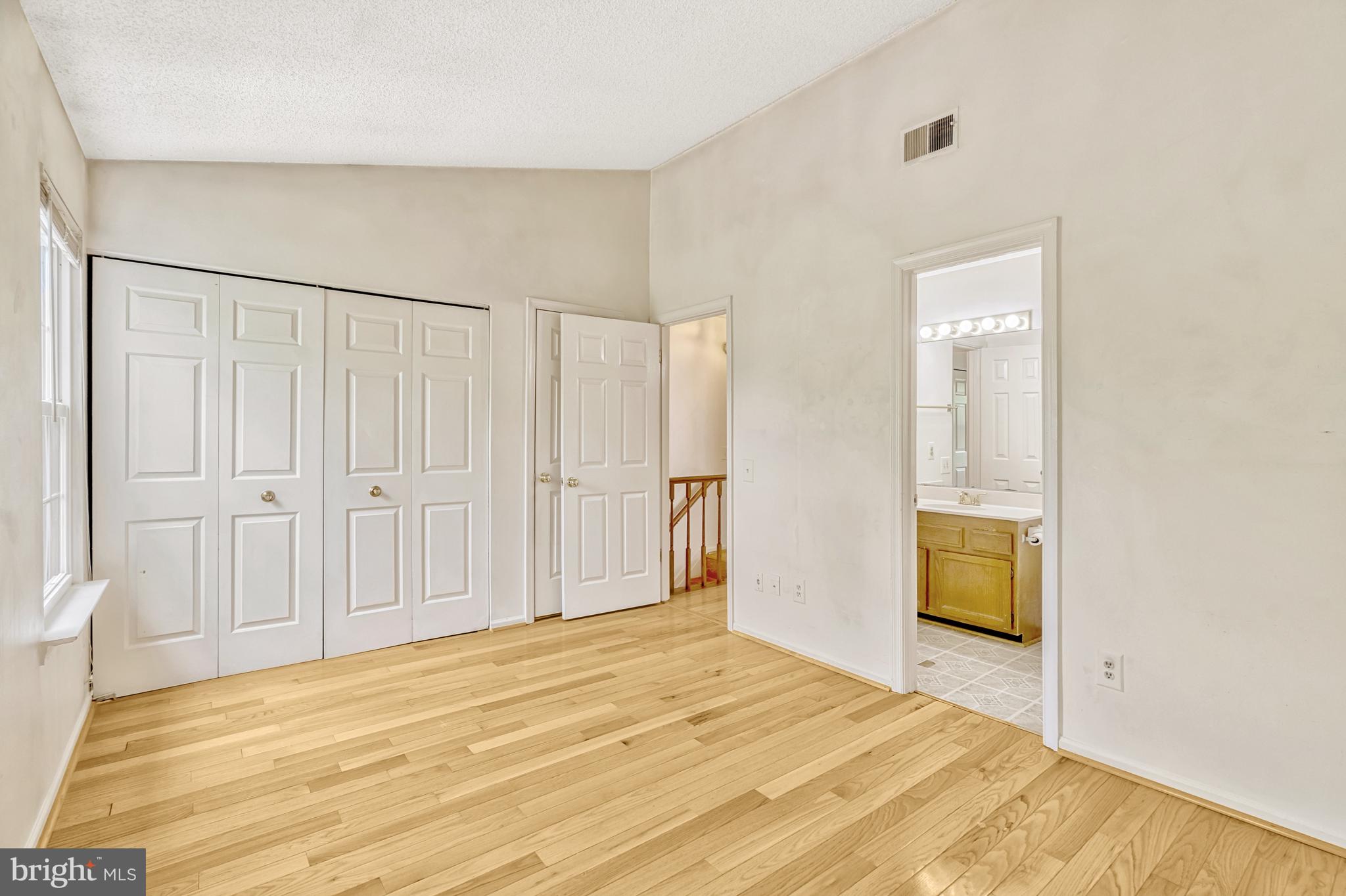 LONDON TOWN WEST - Residential