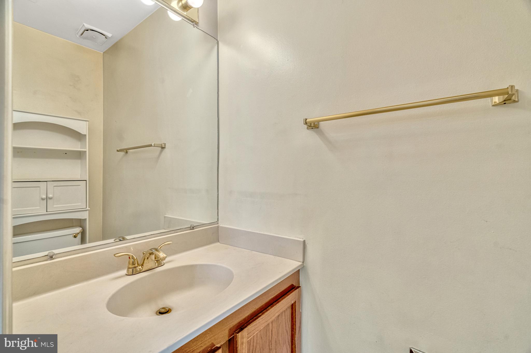 LONDON TOWN WEST - Residential