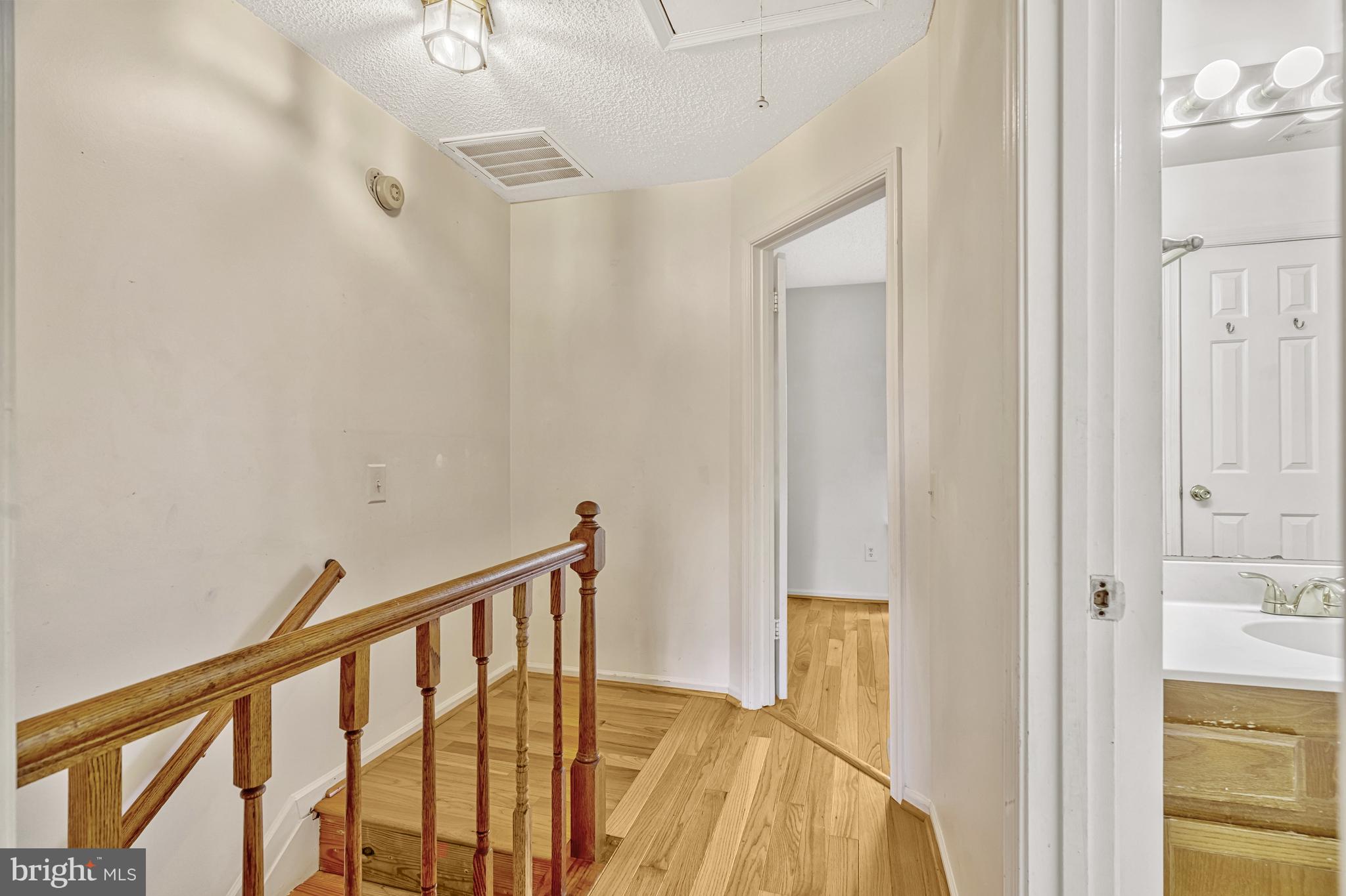 LONDON TOWN WEST - Residential