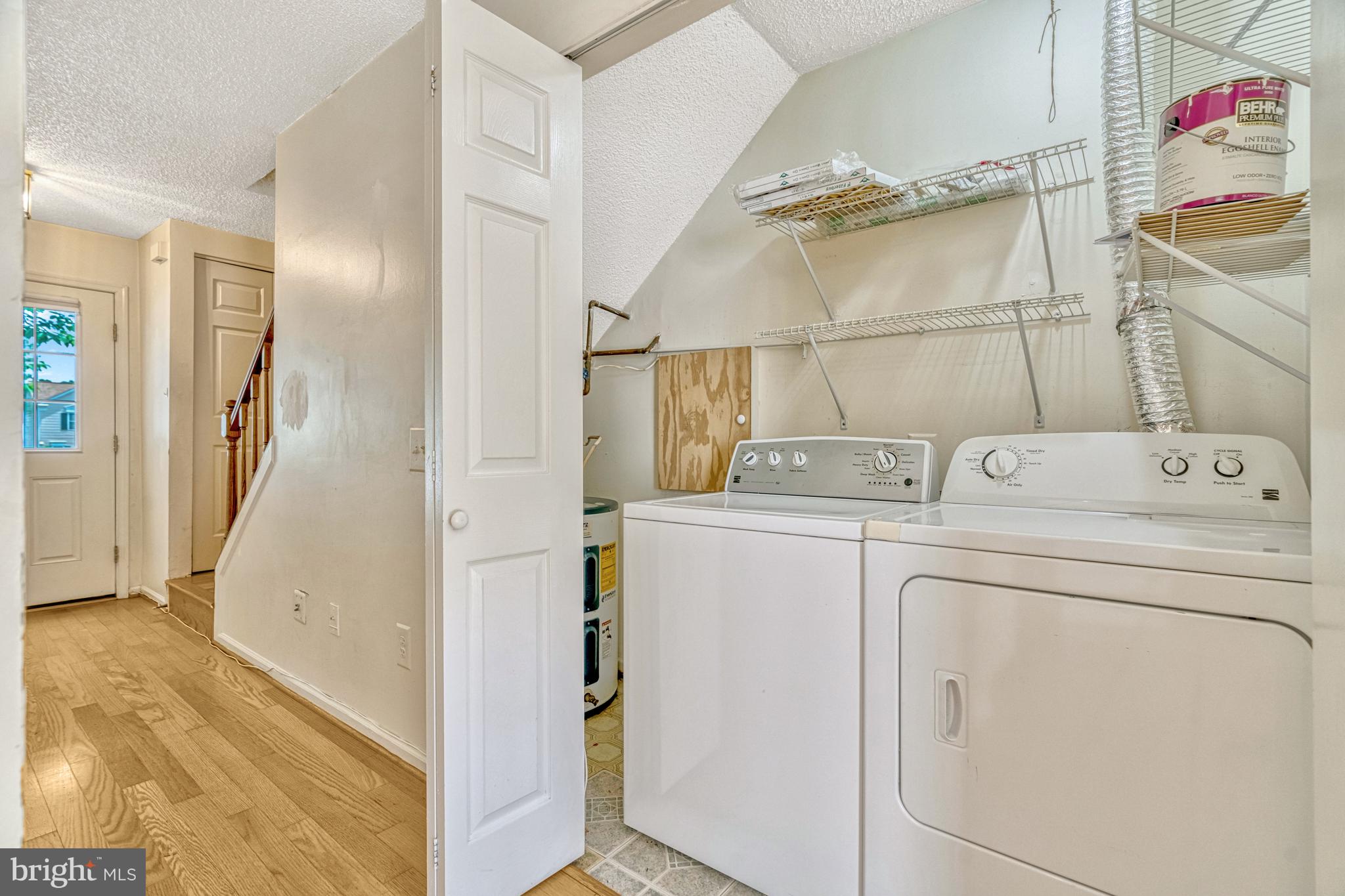 LONDON TOWN WEST - Residential