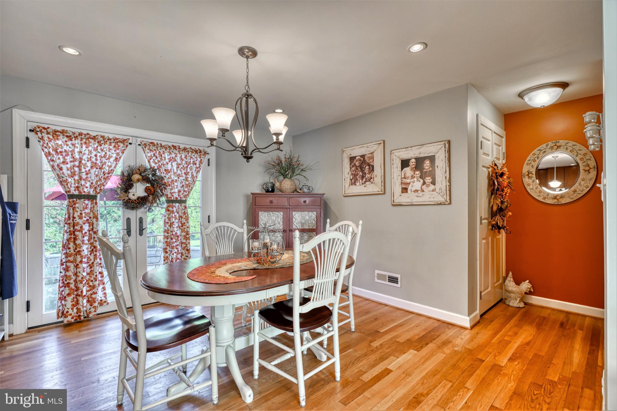 MINE BANK - Residential