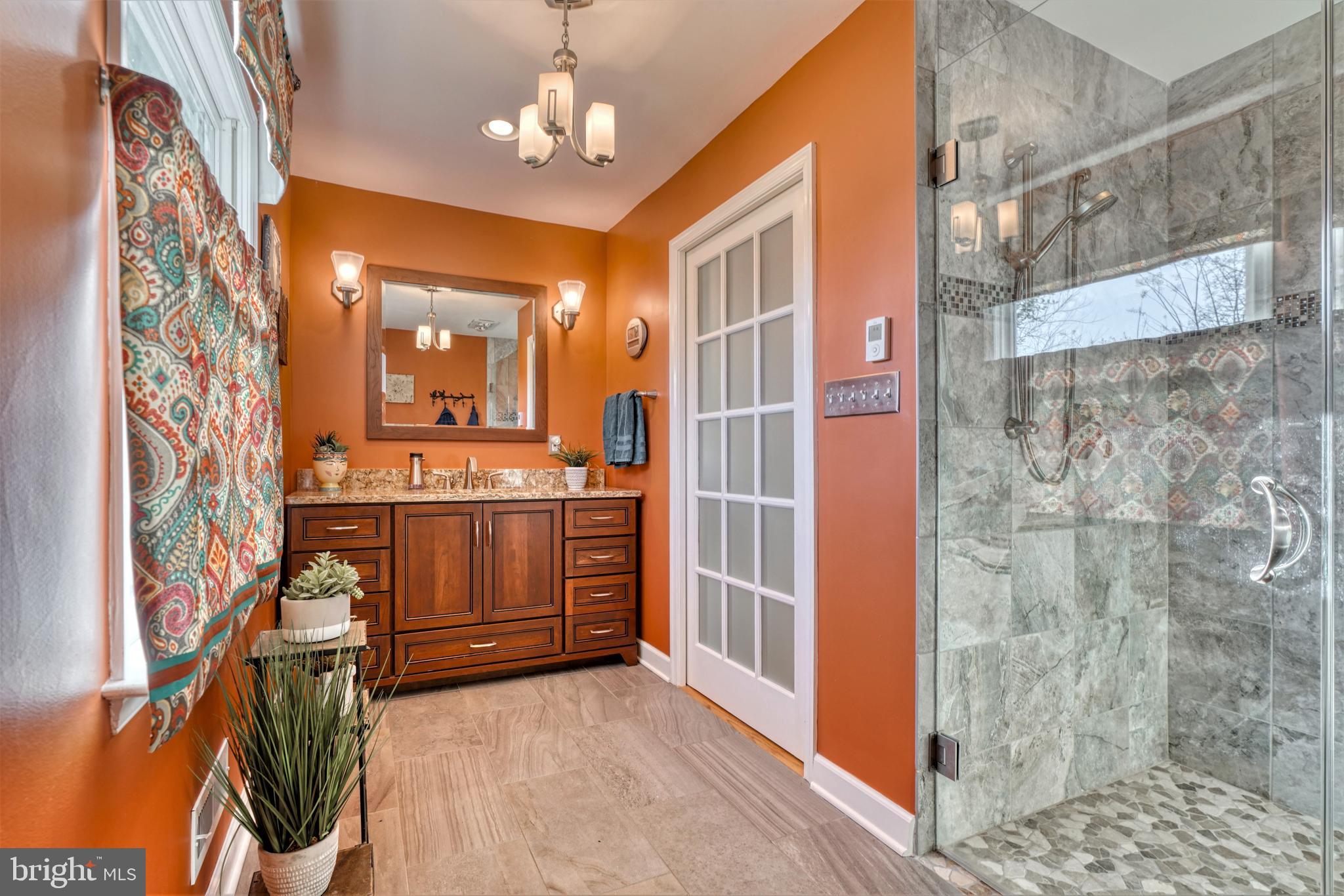 MINE BANK - Residential