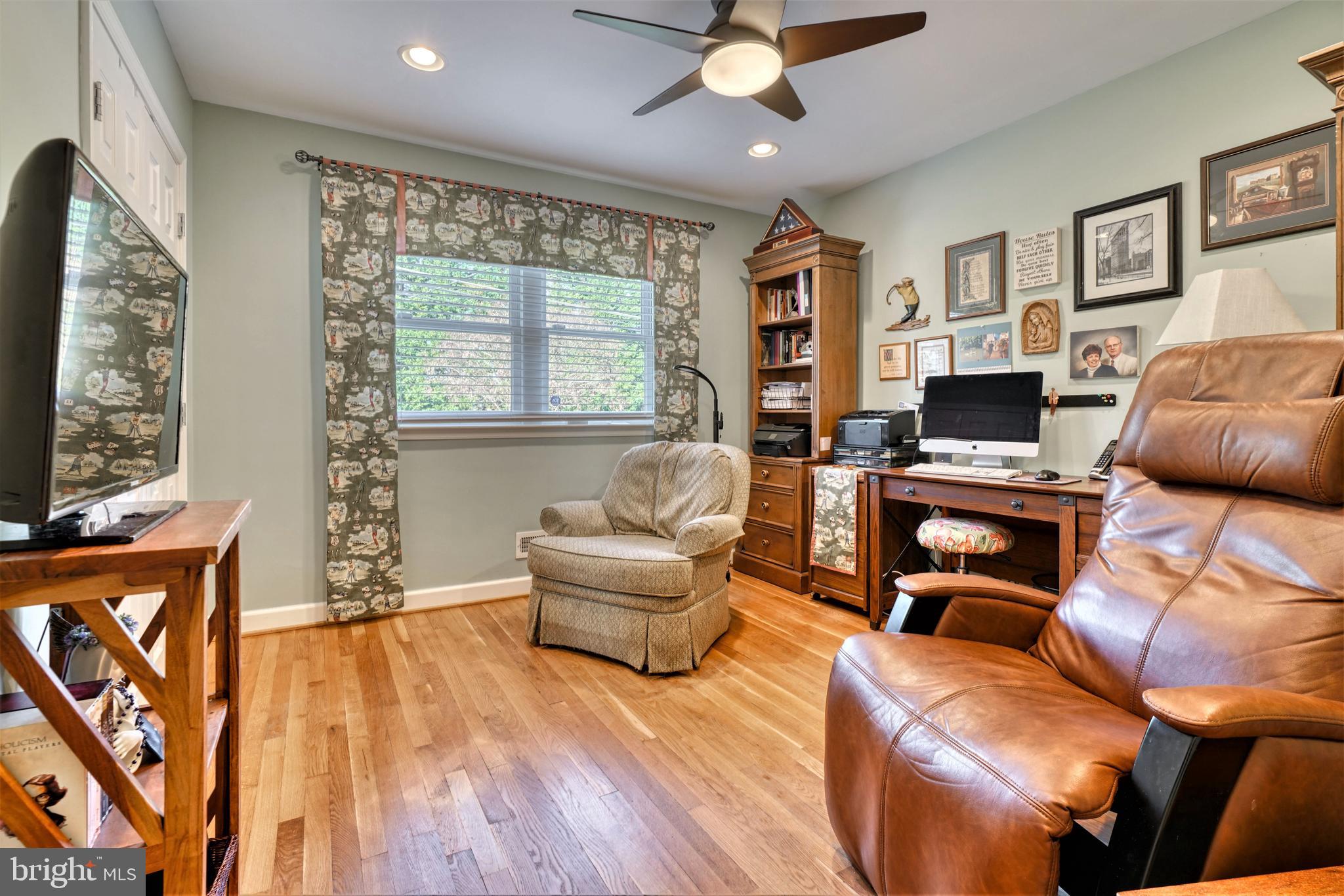 MINE BANK - Residential