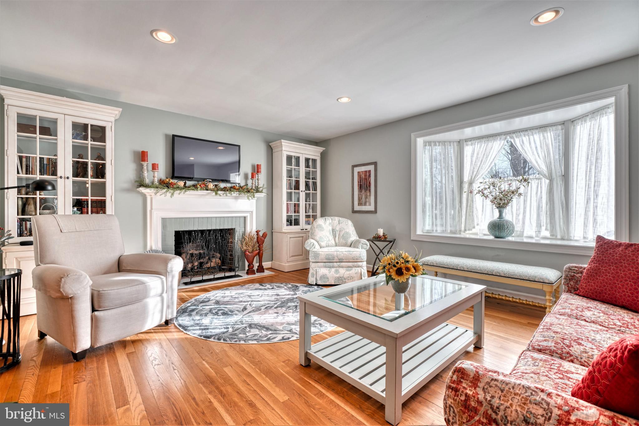 MINE BANK - Residential