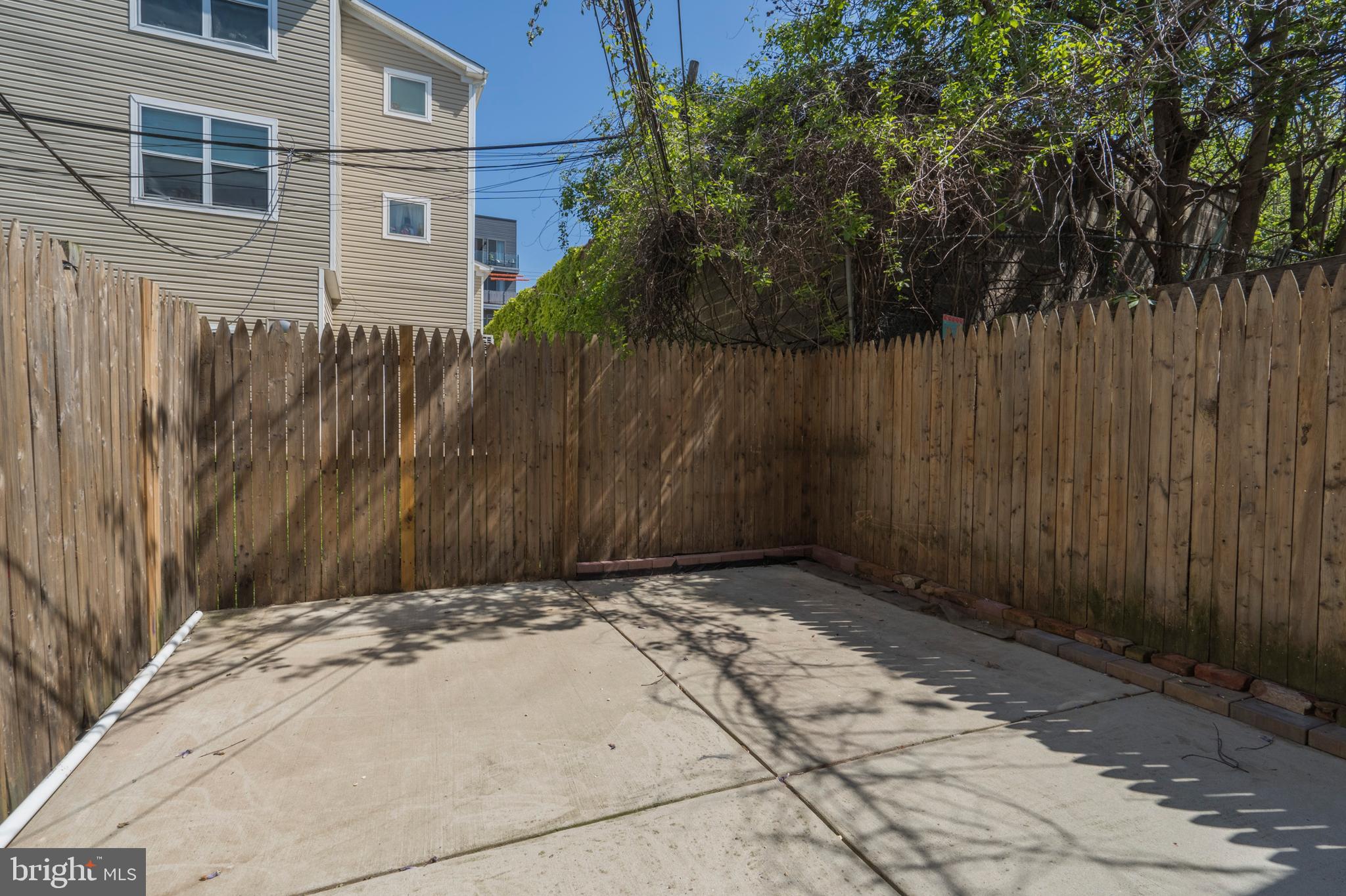 FRANCISVILLE - Residential