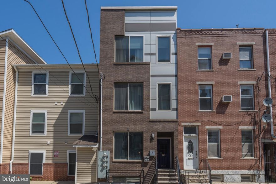 **3D Virtual Tour and Video Tour available upon request.** Pack your bags and move right into this newer construction bi-level condo with a modern open floor plan. The Chef's kitchen offers granite countertops and stainless steel appliances. Beautiful white oak hardwood floors and recessed lighting throughout. This 3 bedroom, 3 full bathroom unit offers an abundance of natural light and closet space. Washer and dryer conveniently located by your bedrooms.  Large rear patio perfect for entertaining. Enjoy the ultimate urban experience in Francisville. Local development is fueled by its' walk-ability to all of the shopping, restaurants and nightlife Fairmount and Center City has to offer! Surrounded by Fairmount Ave, Girard Ave, and Broad Street, new development is popping up all over. Five minute walk to Vineyards Cafe and the brand new Met Philadelphia concert venue, and just a ten minute walk to Temple University's campus. Easy access to all major area routes as well as bridges to New Jersey. 6 years remaining on the tax abatement. Property is vacant and easy to show.  Virtual Open House: https://spac.io/vt/georgemaynes/457817/