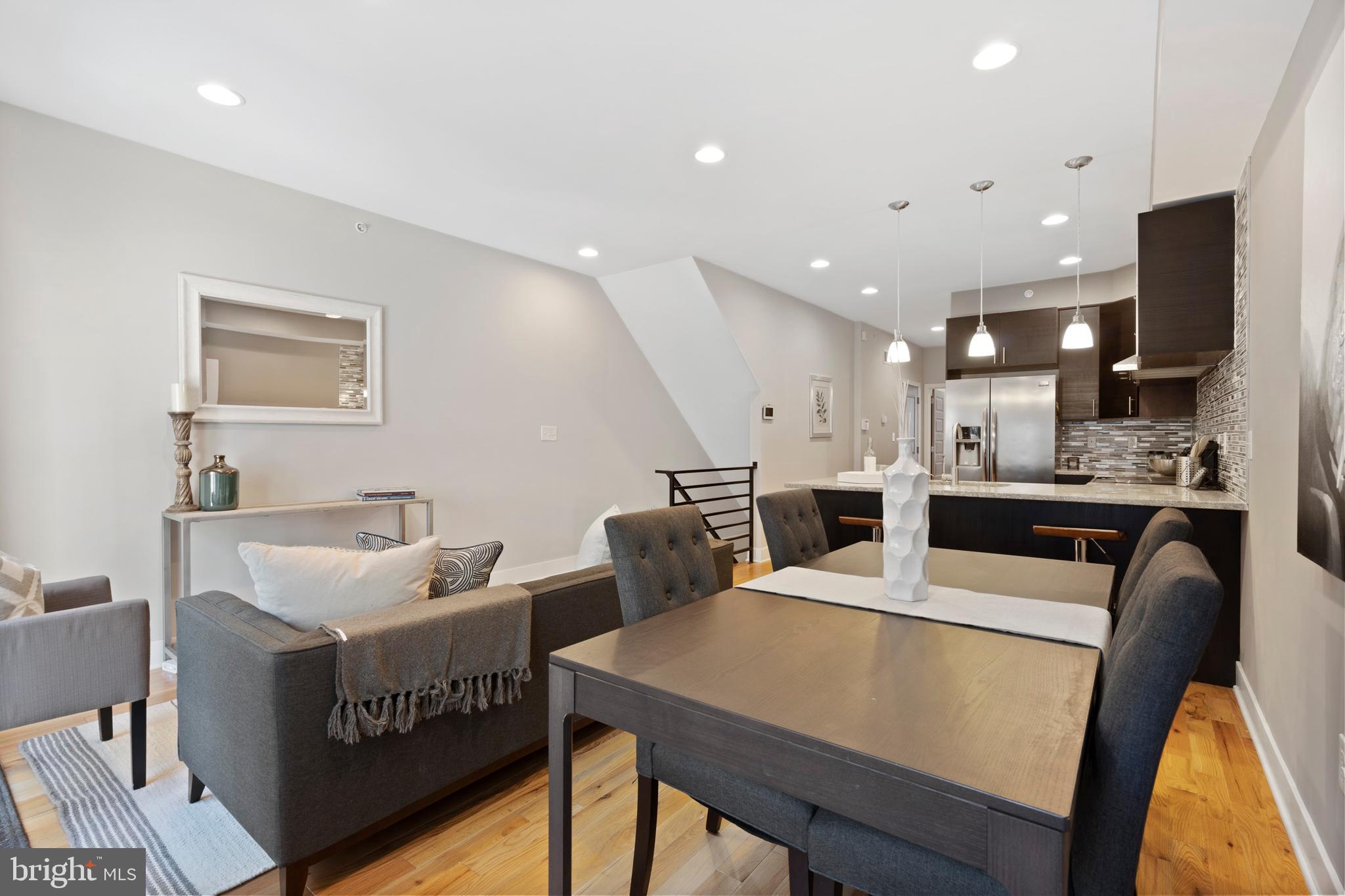 FRANCISVILLE - Residential