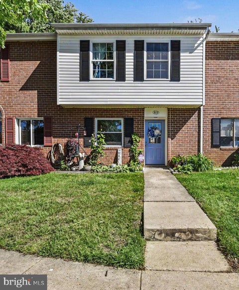 Townhouse For Sale - 213 Foster Knoll Drive<br/> JOPPA, MD 21085