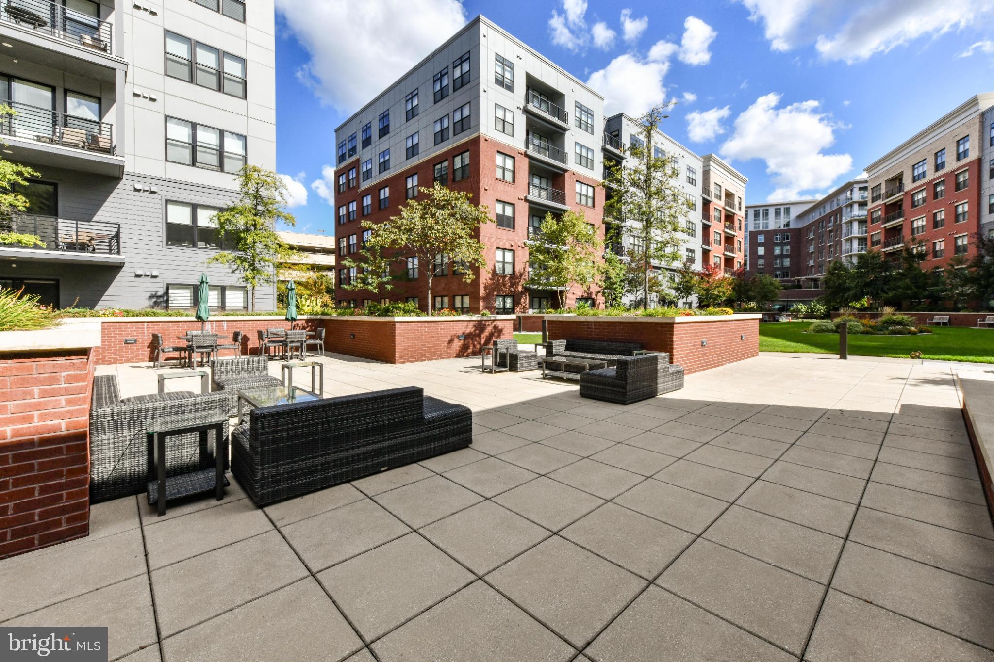 THE ATRIUM AT METROWEST - Residential