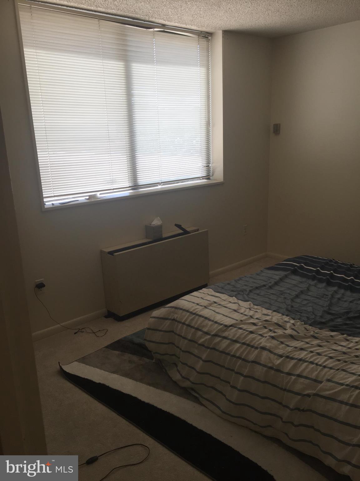 SKYLINE PLAZA - Residential