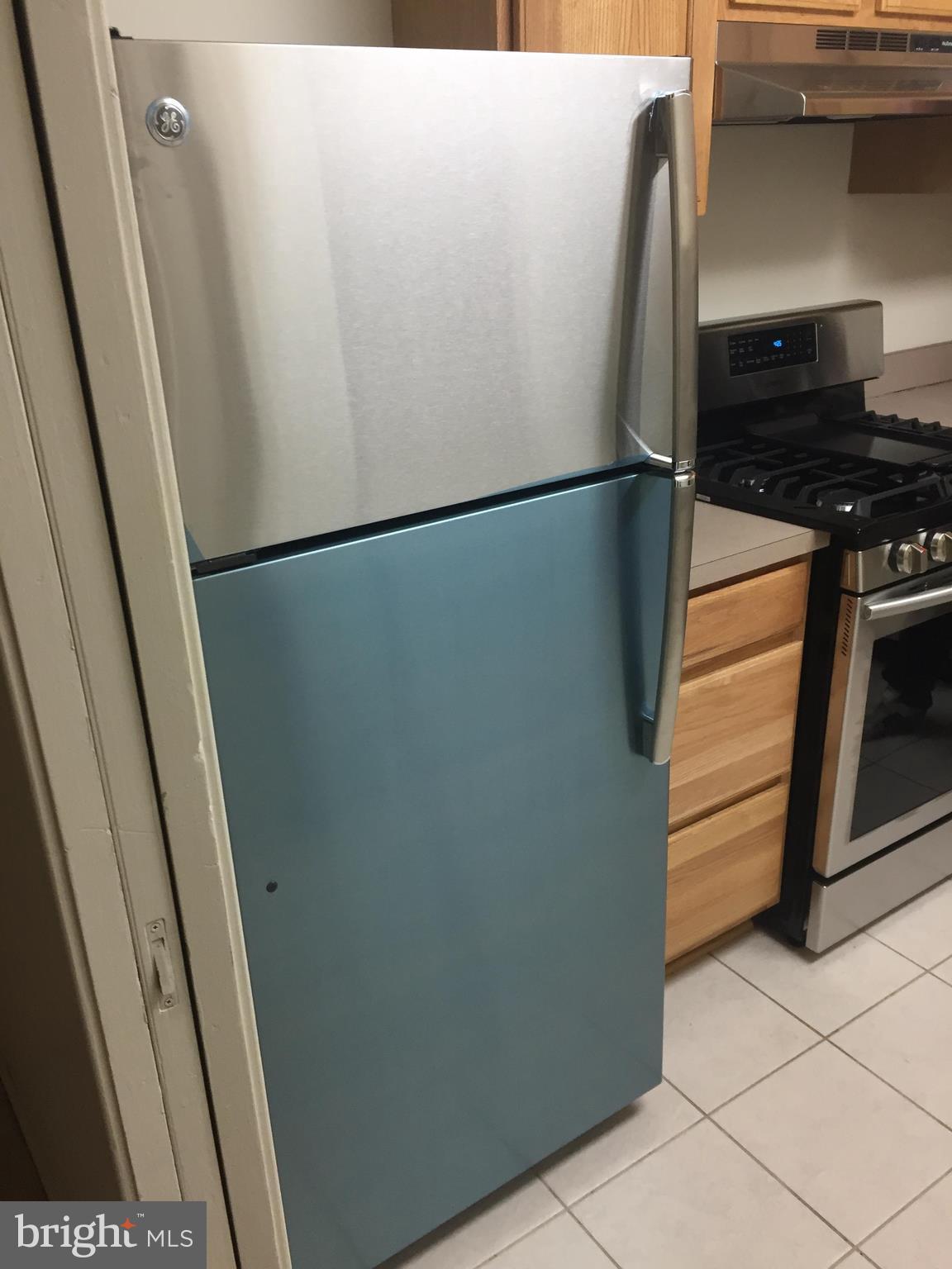 SKYLINE PLAZA - Residential