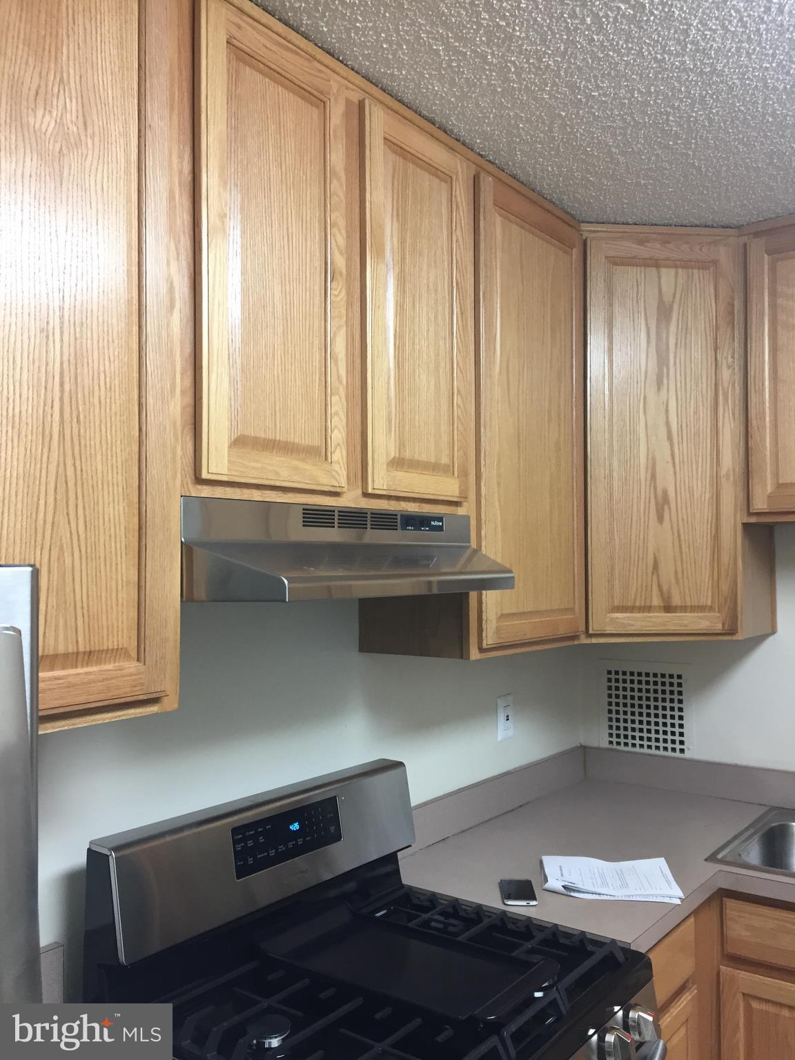 SKYLINE PLAZA - Residential