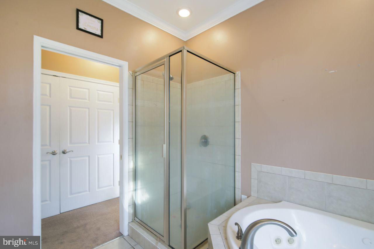 MOUNT ZION KNOLL - Residential