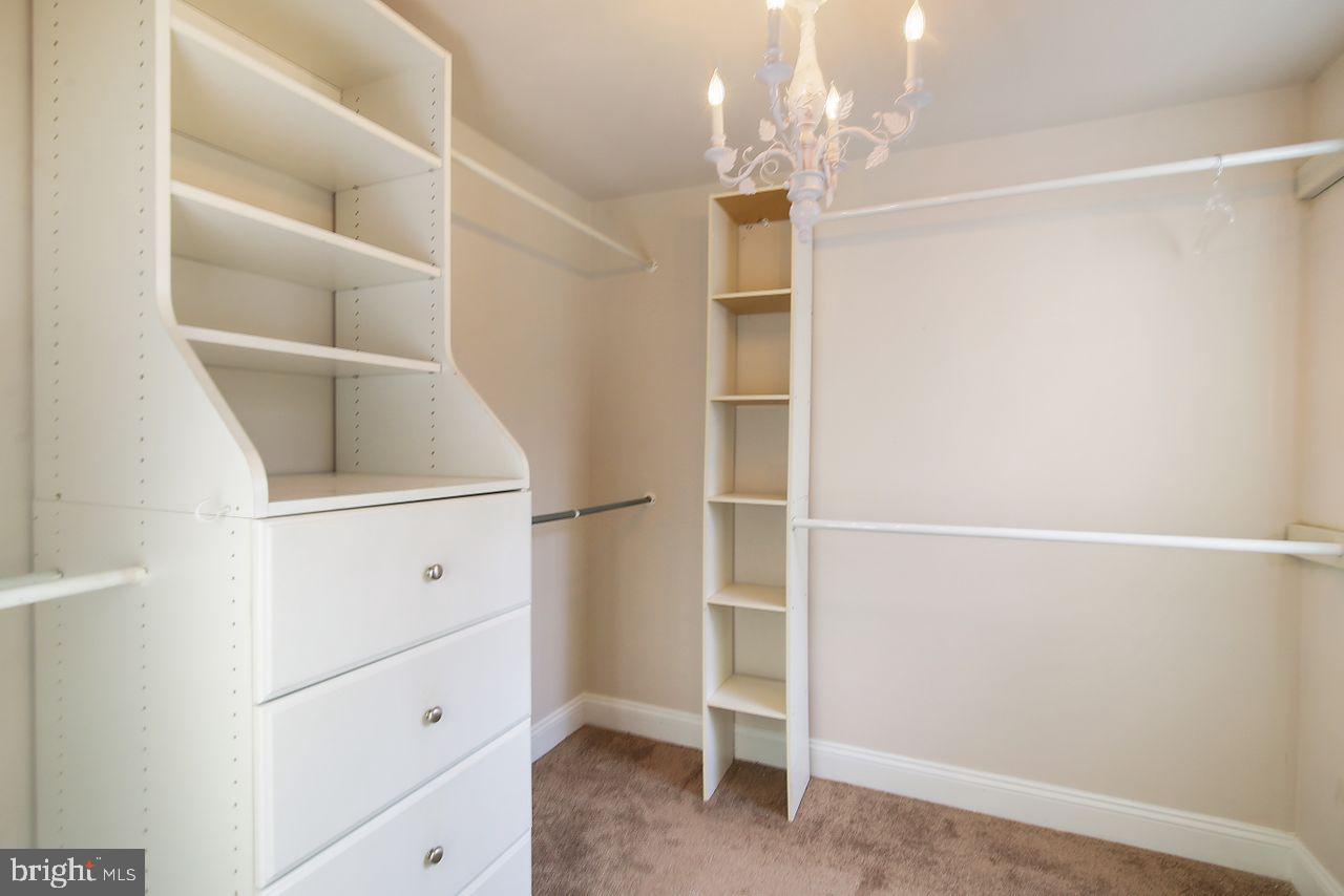 MOUNT ZION KNOLL - Residential