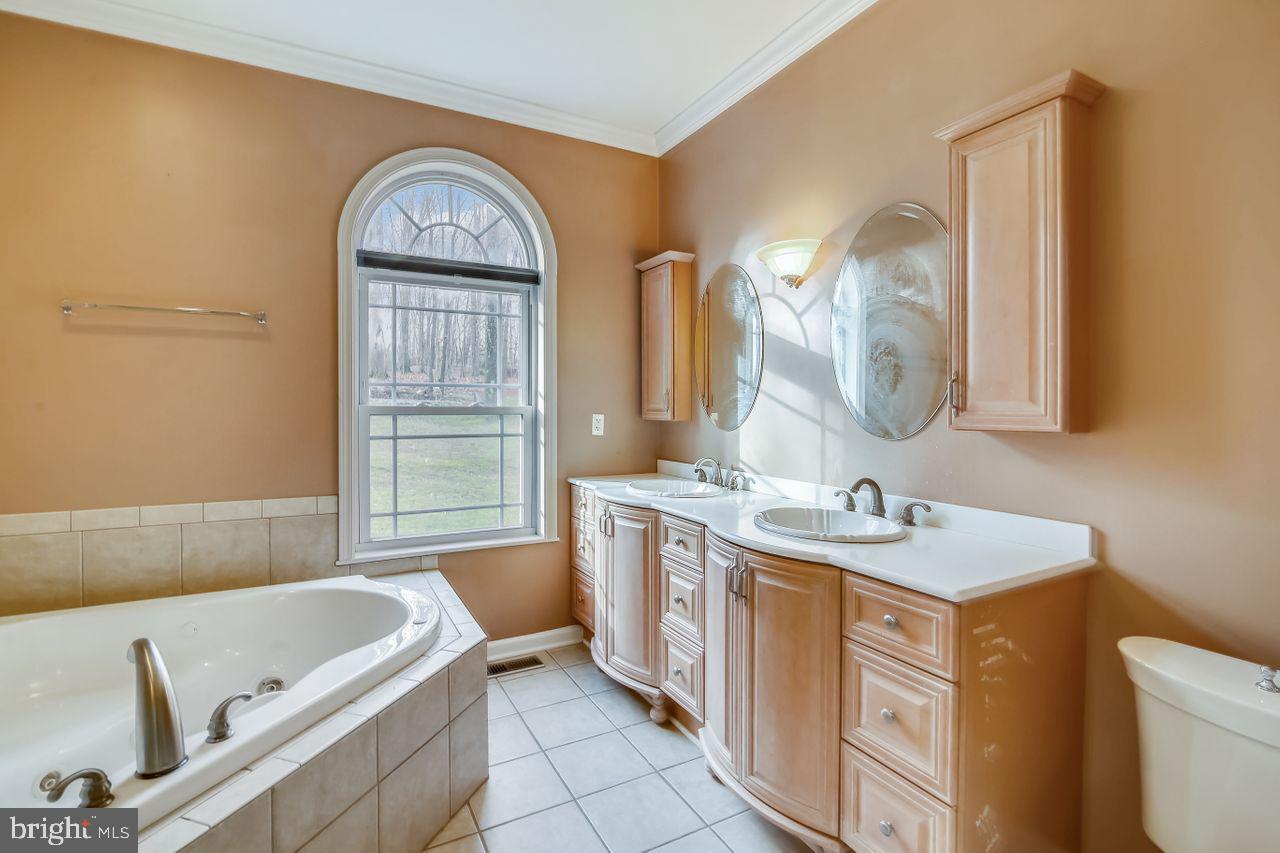 MOUNT ZION KNOLL - Residential