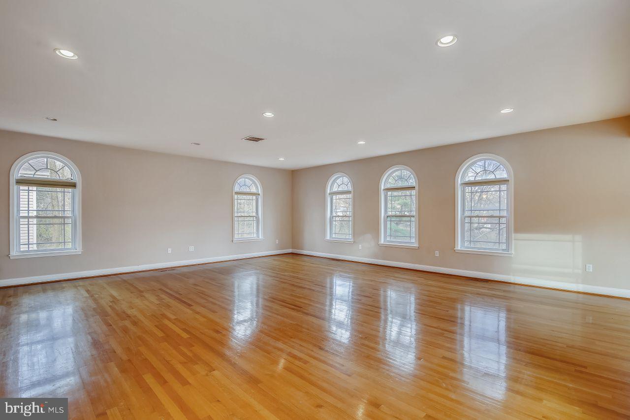 MOUNT ZION KNOLL - Residential