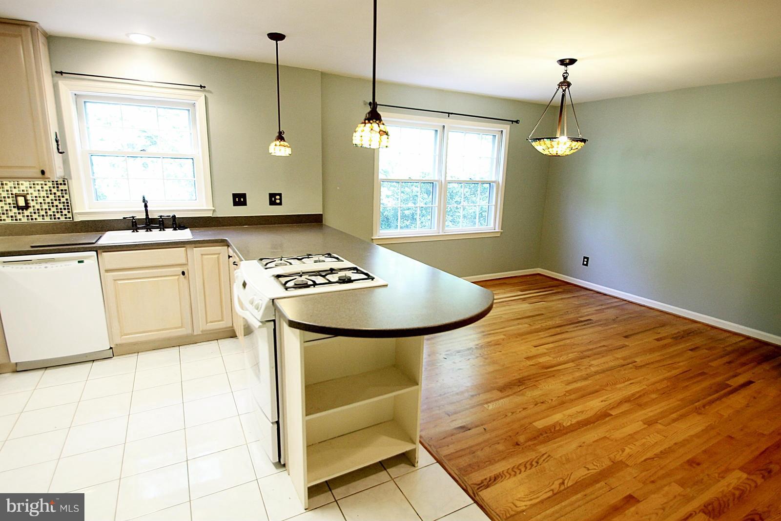 STONEHURST - Residential Lease