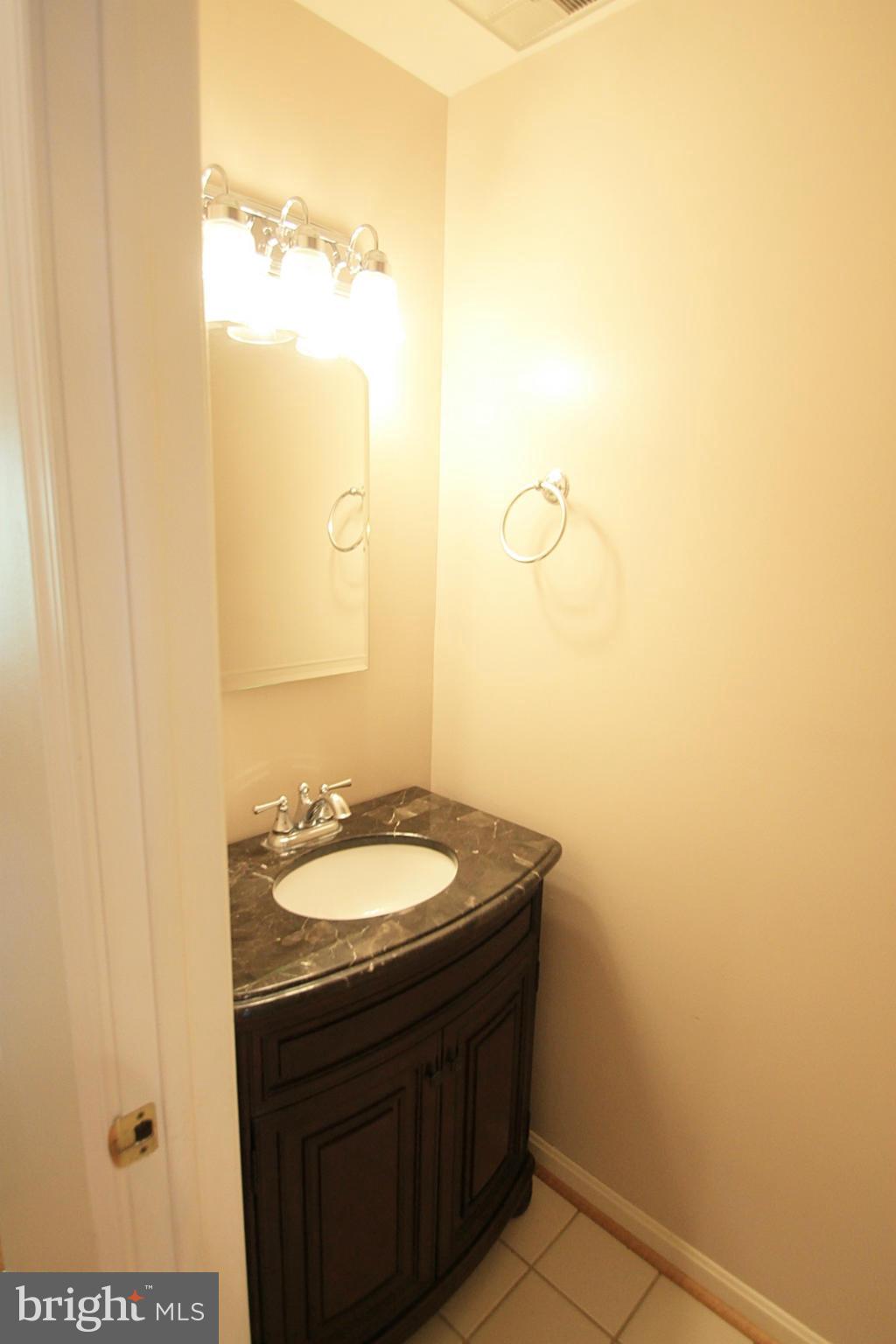 STONEHURST - Residential Lease