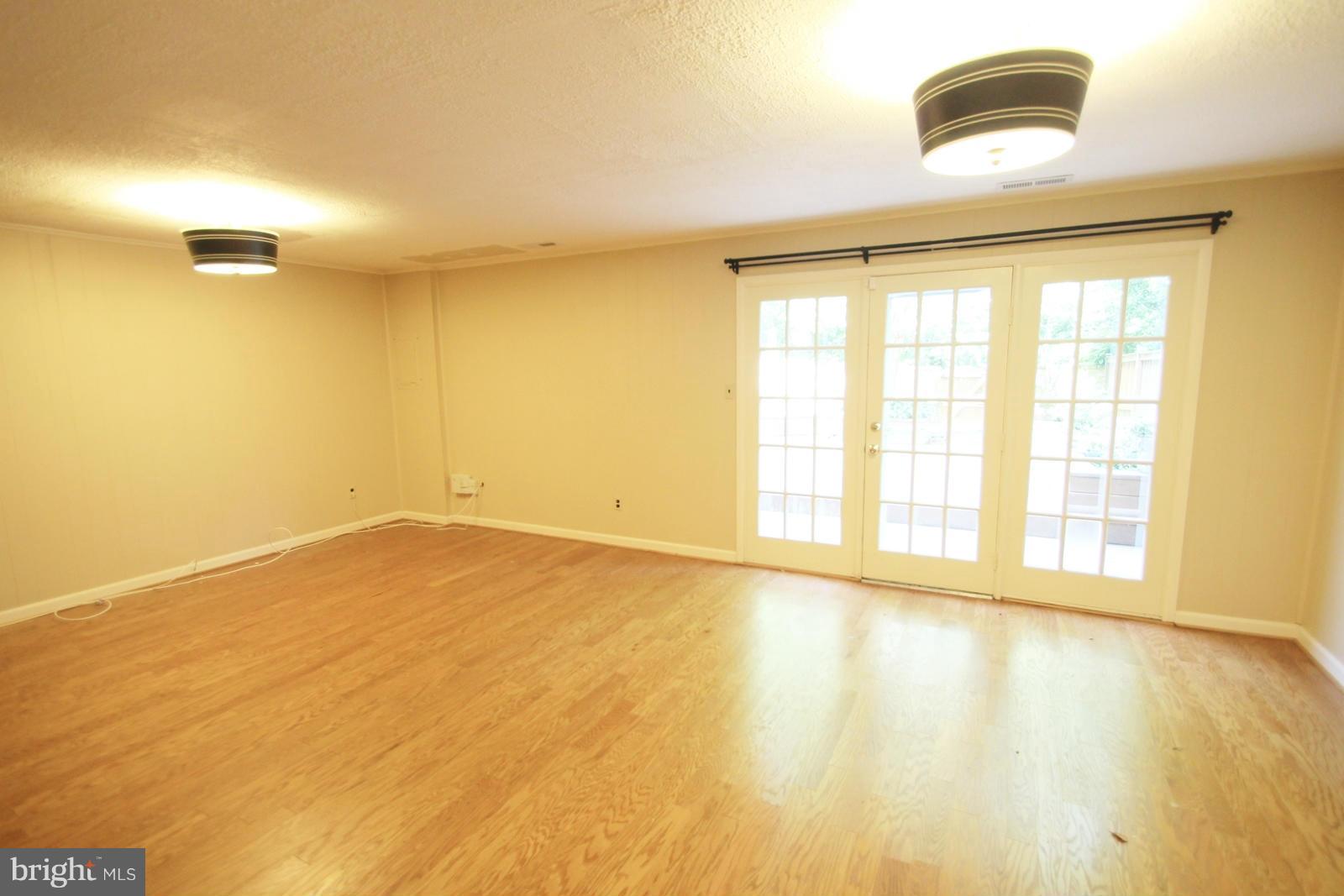 STONEHURST - Residential Lease