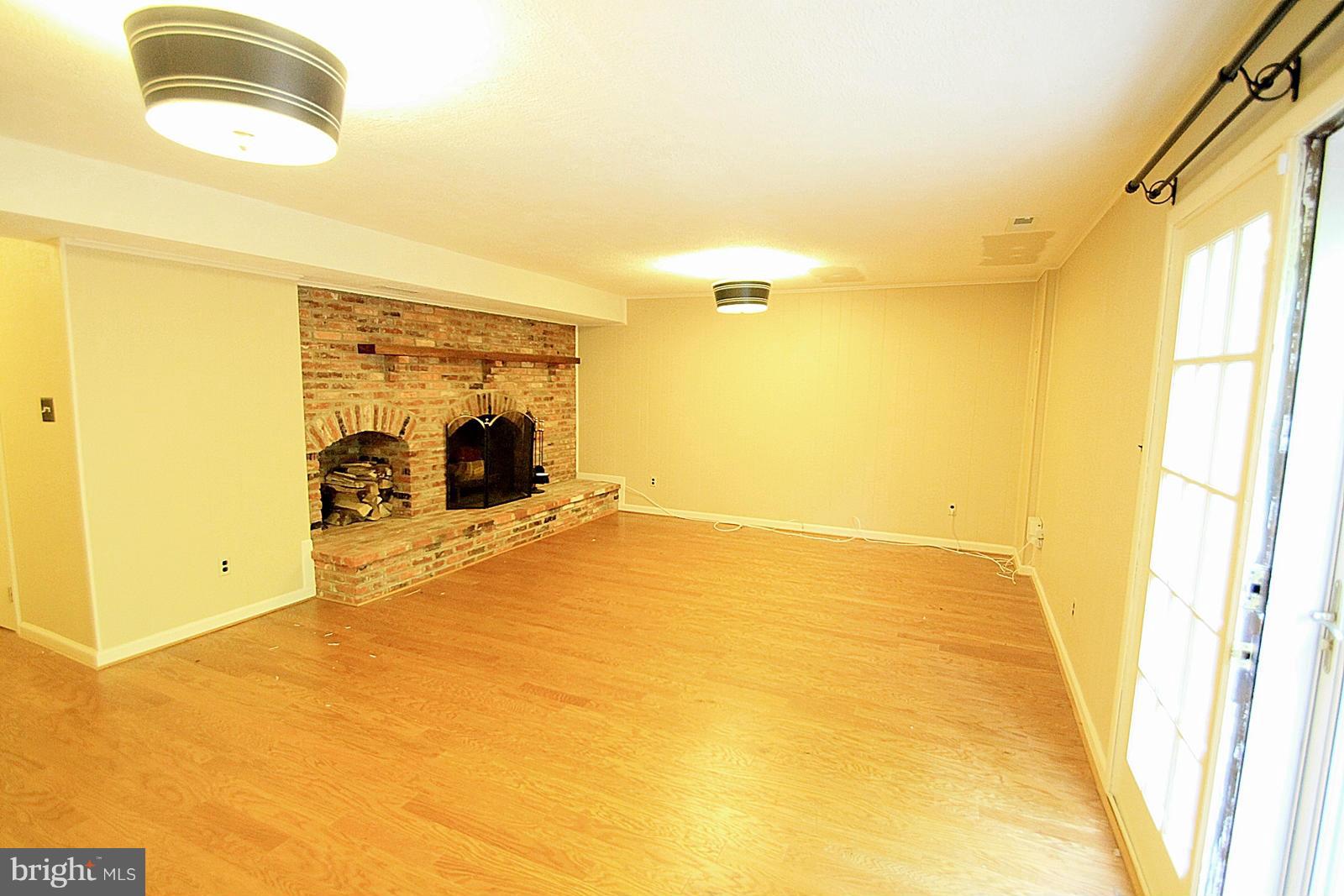 STONEHURST - Residential Lease