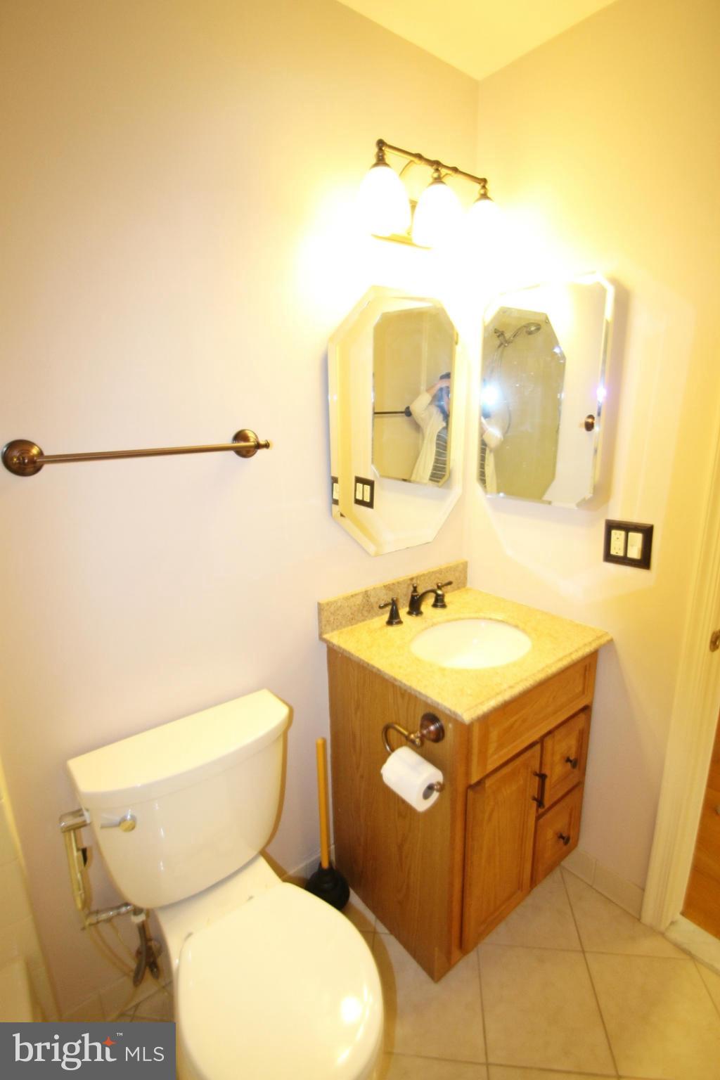 STONEHURST - Residential Lease