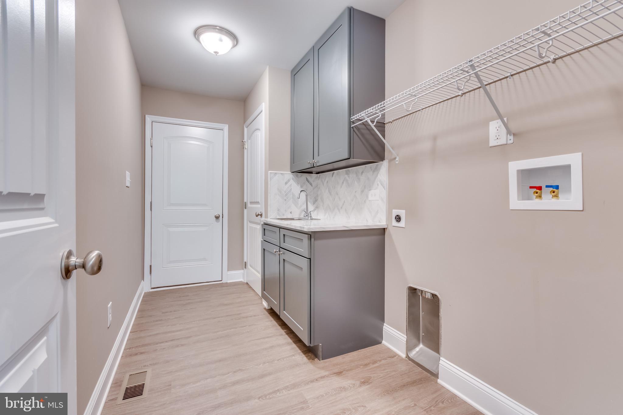 WINDFALL ACRES - Residential