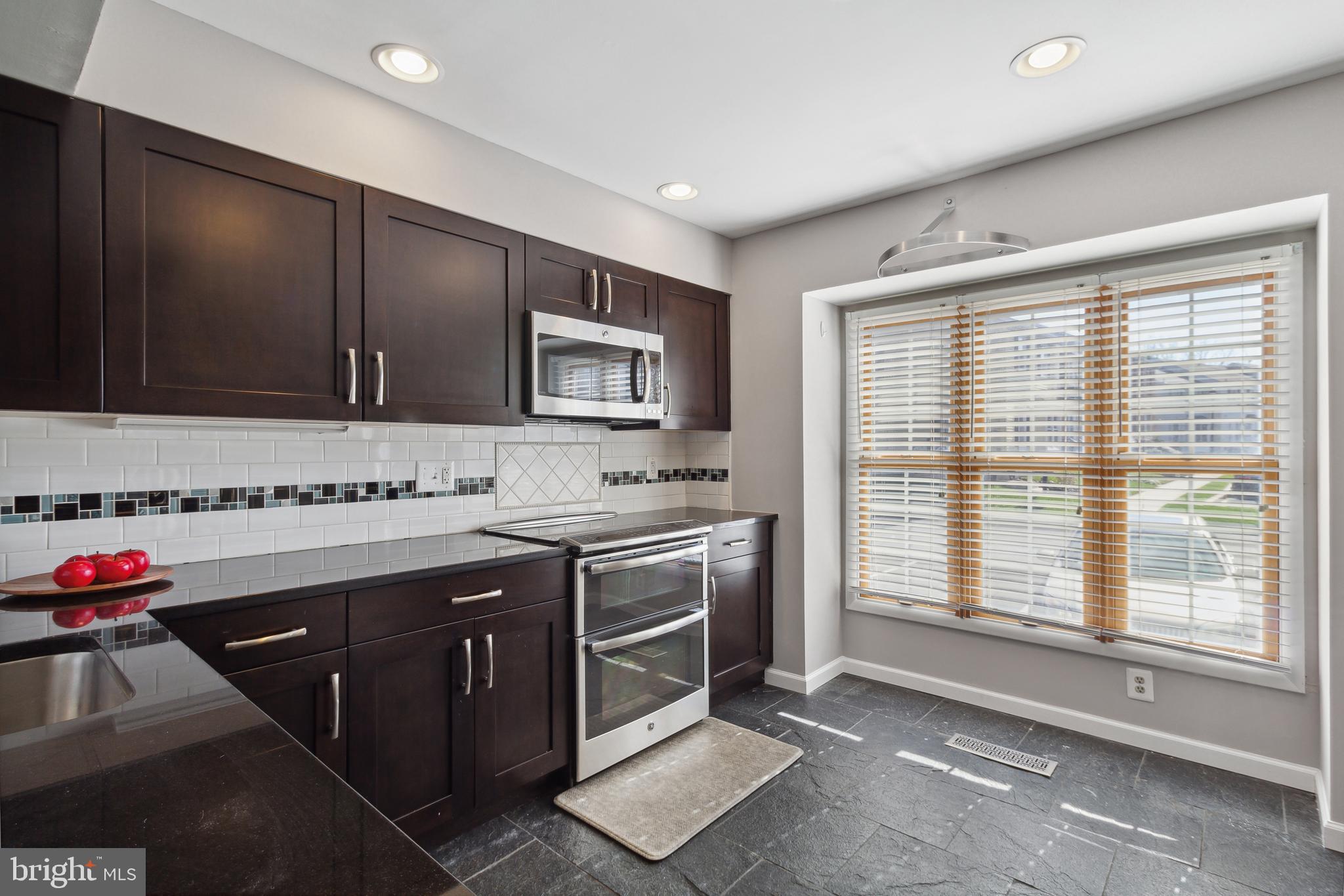 QUAIL MEADOWS TOWNHOUSES - Residential