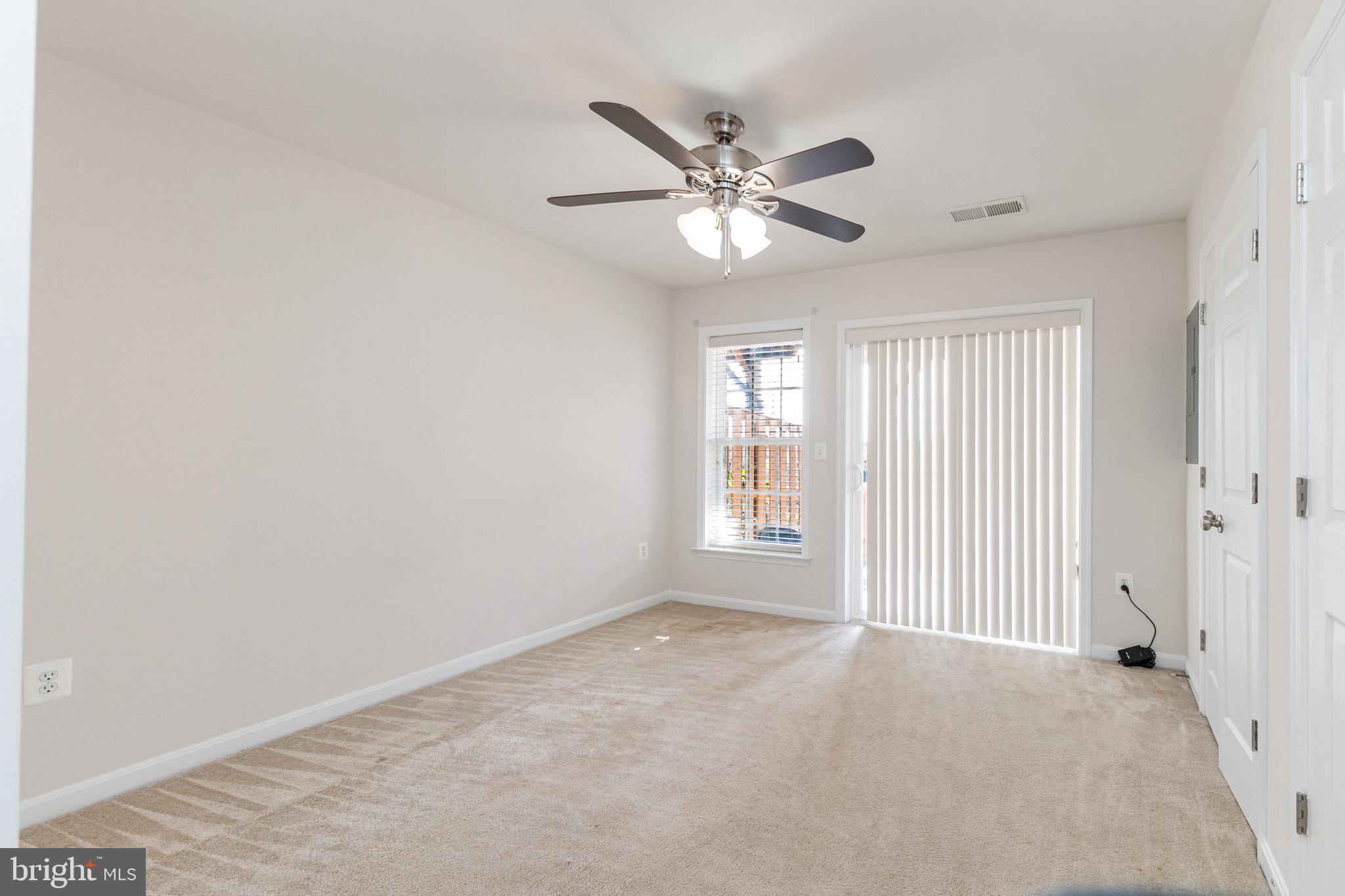 POWELLS RUN VILLAGE COND - Residential Lease