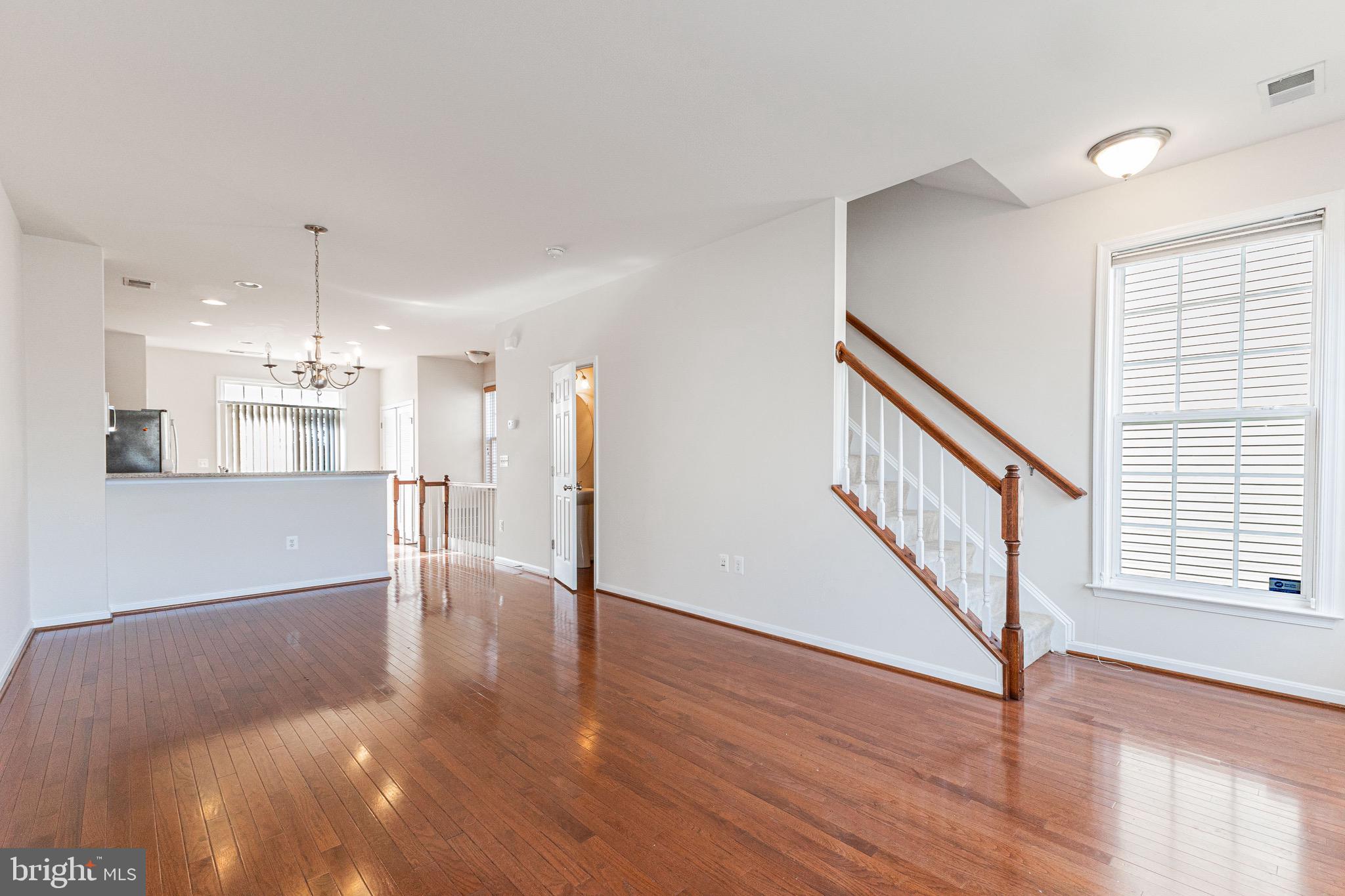 POWELLS RUN VILLAGE COND - Residential Lease