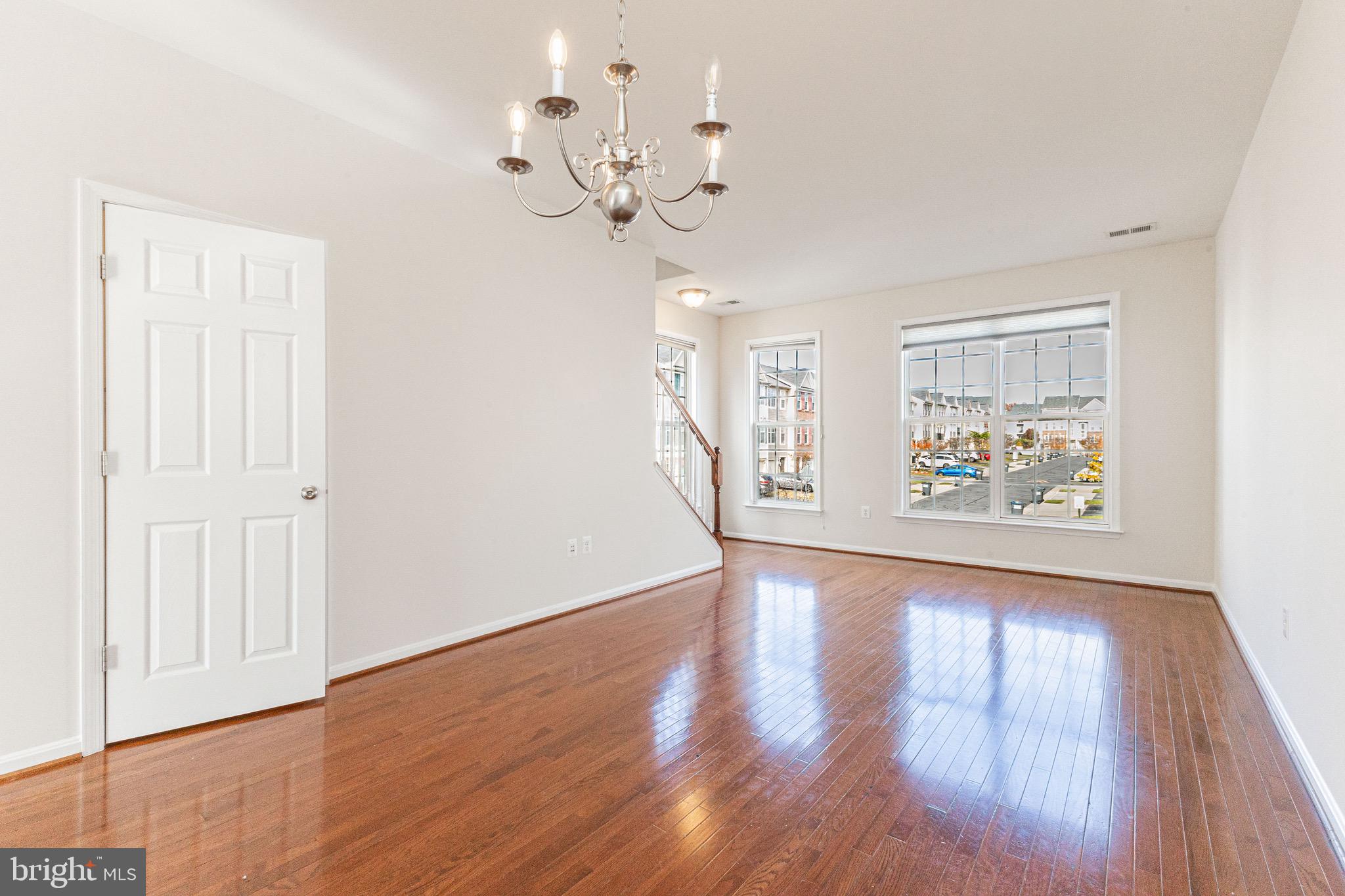 POWELLS RUN VILLAGE COND - Residential Lease