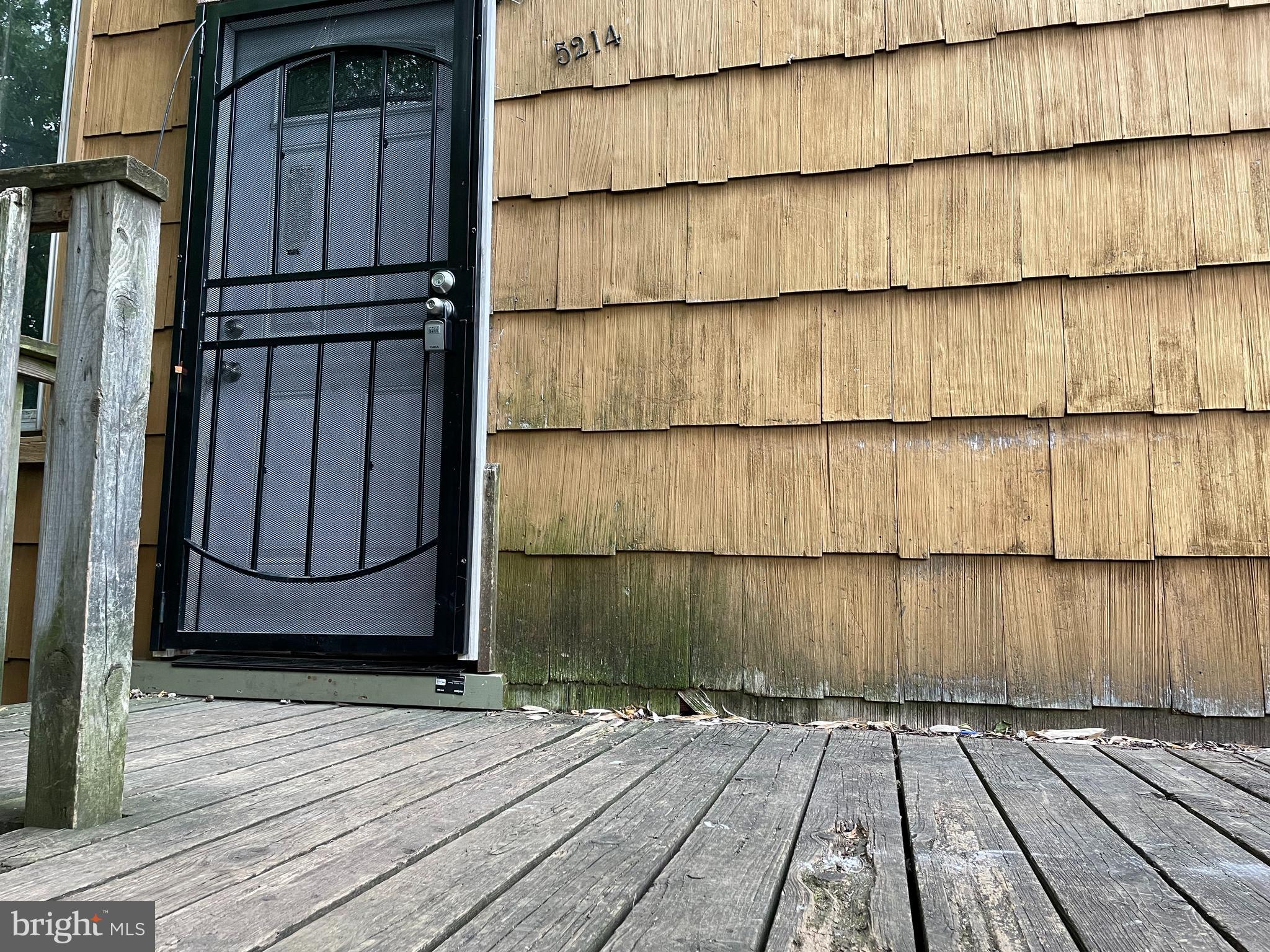 ARLINGTON - Residential