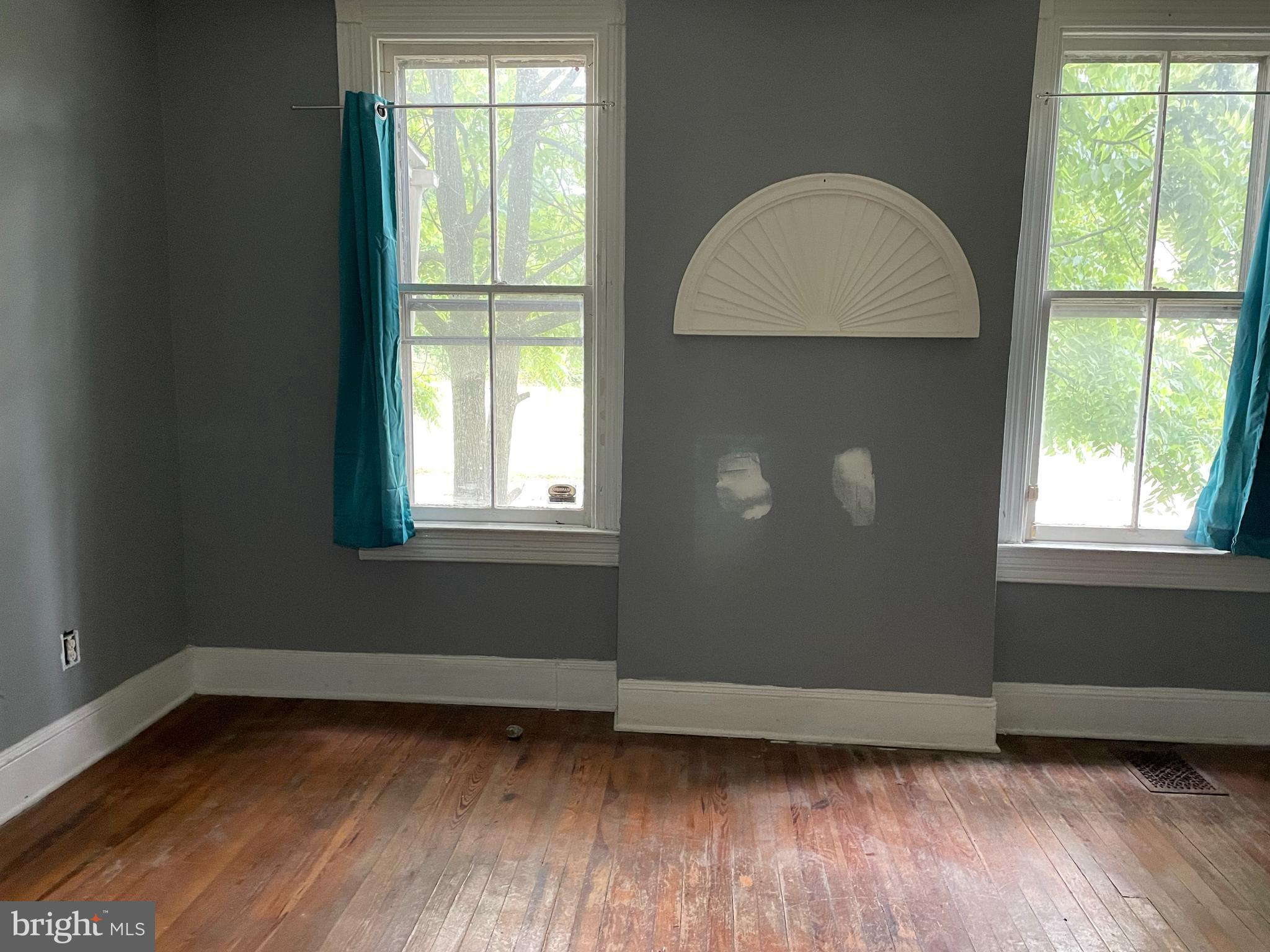 ARLINGTON - Residential