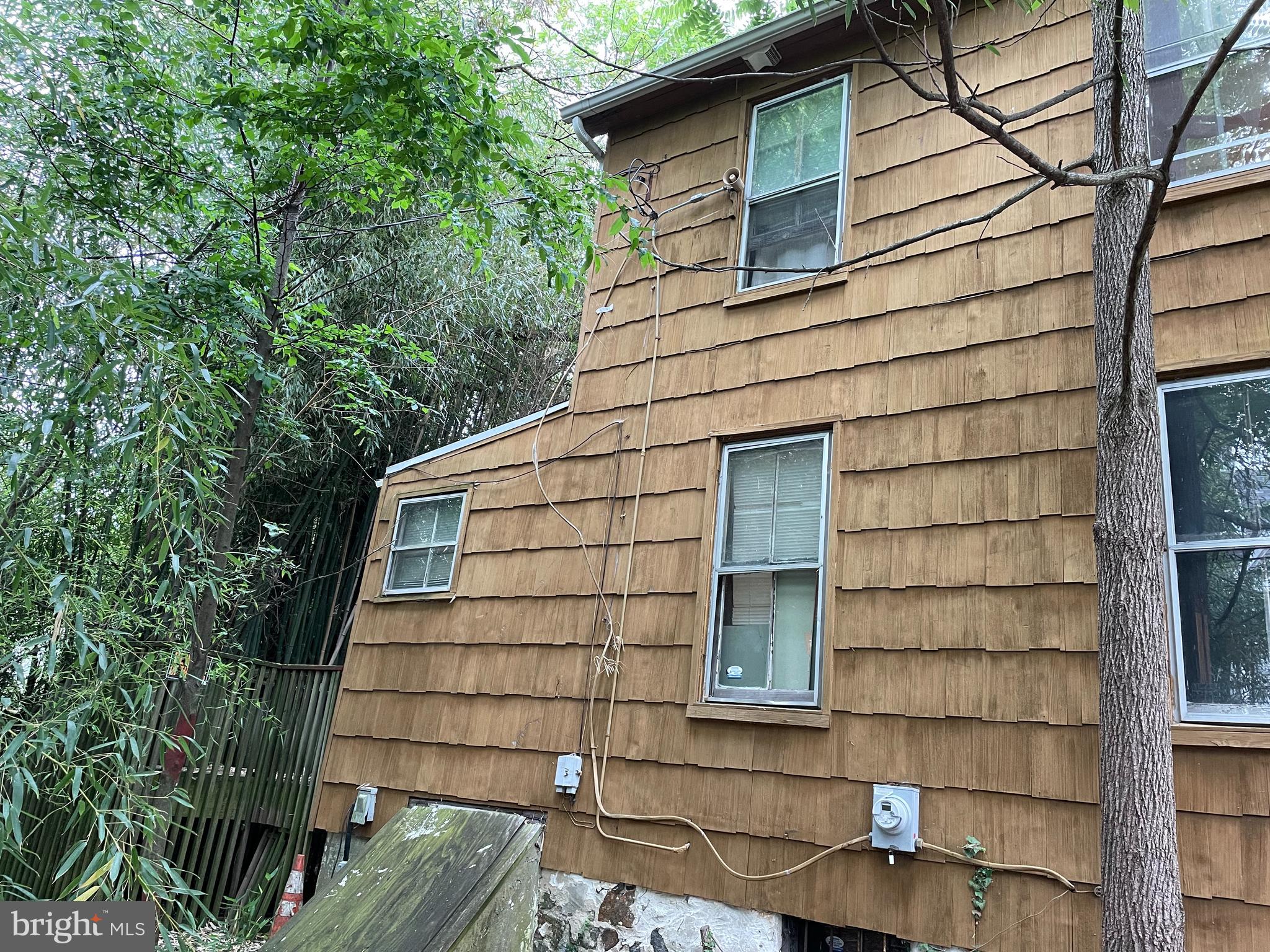 ARLINGTON - Residential