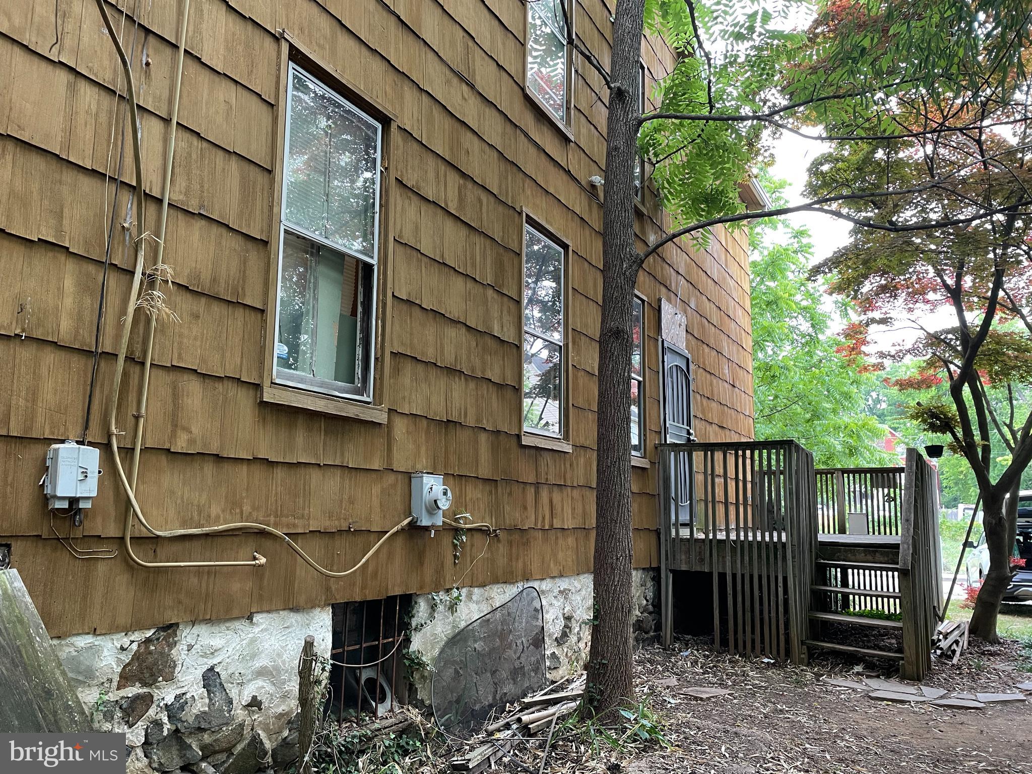 ARLINGTON - Residential