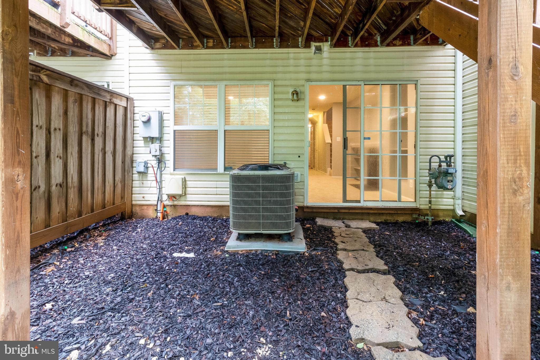 BROADLANDS - Residential Lease