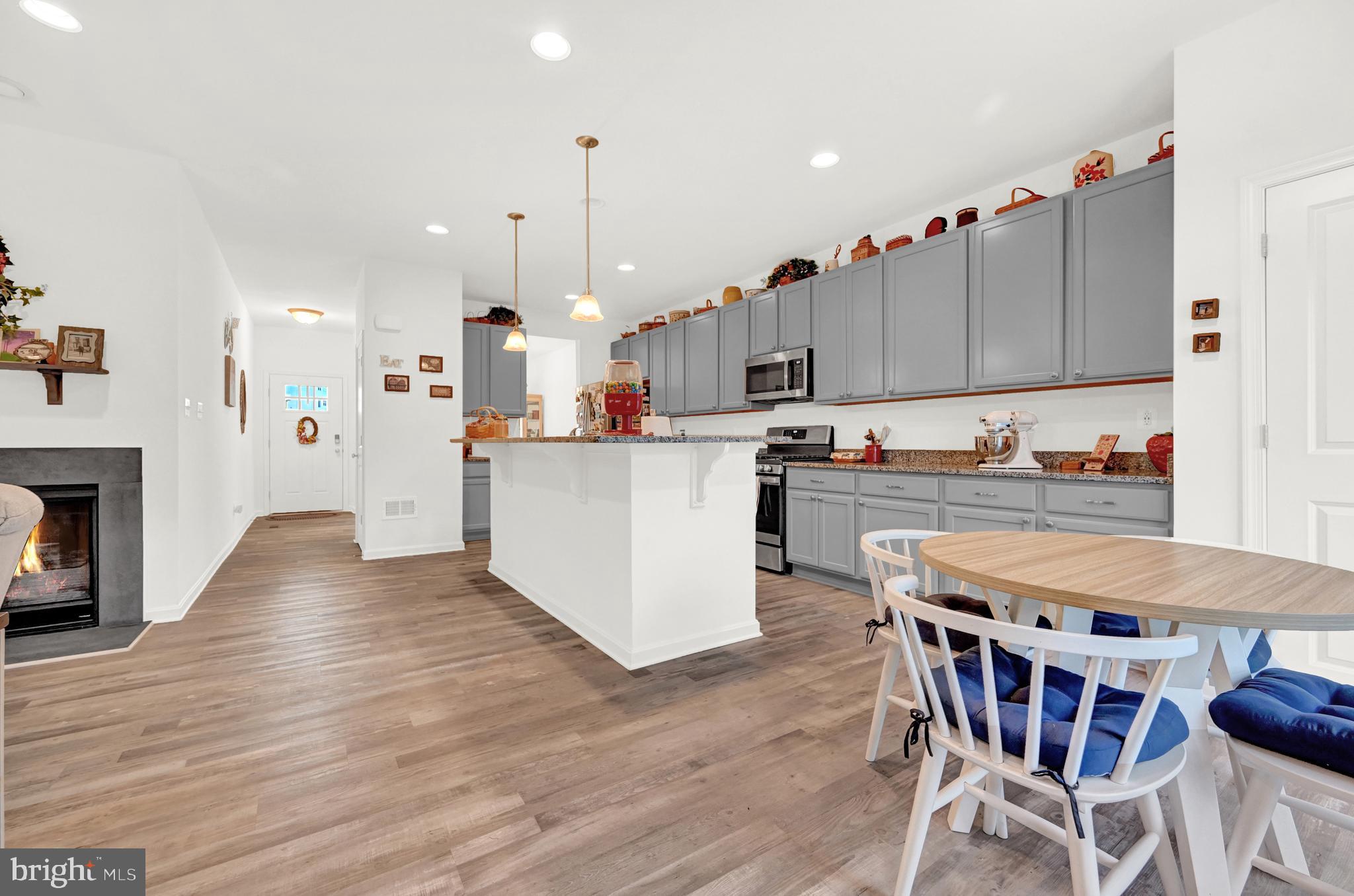 BRIDGEVIEW - Residential