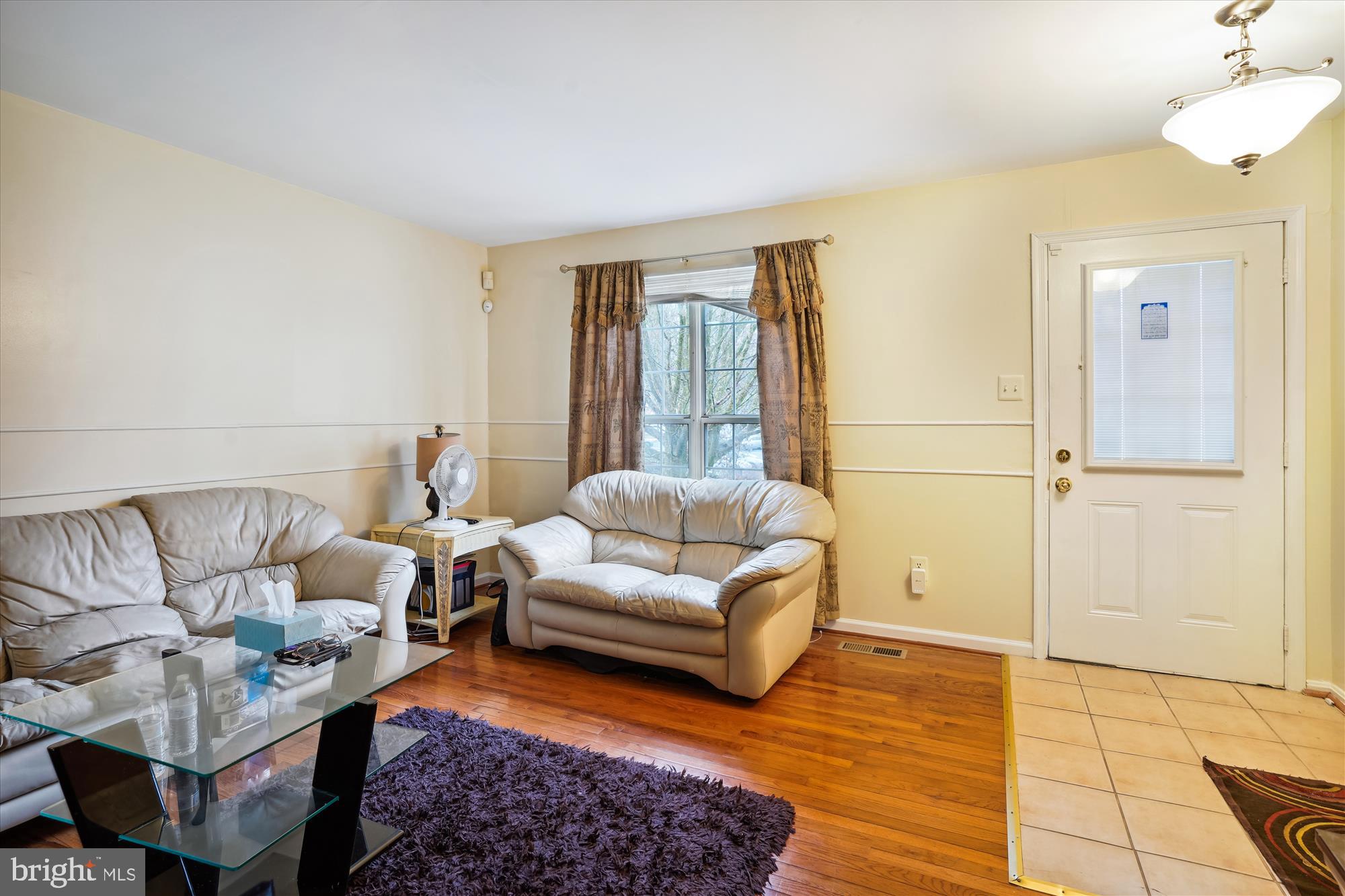 LONGMEAD - Residential