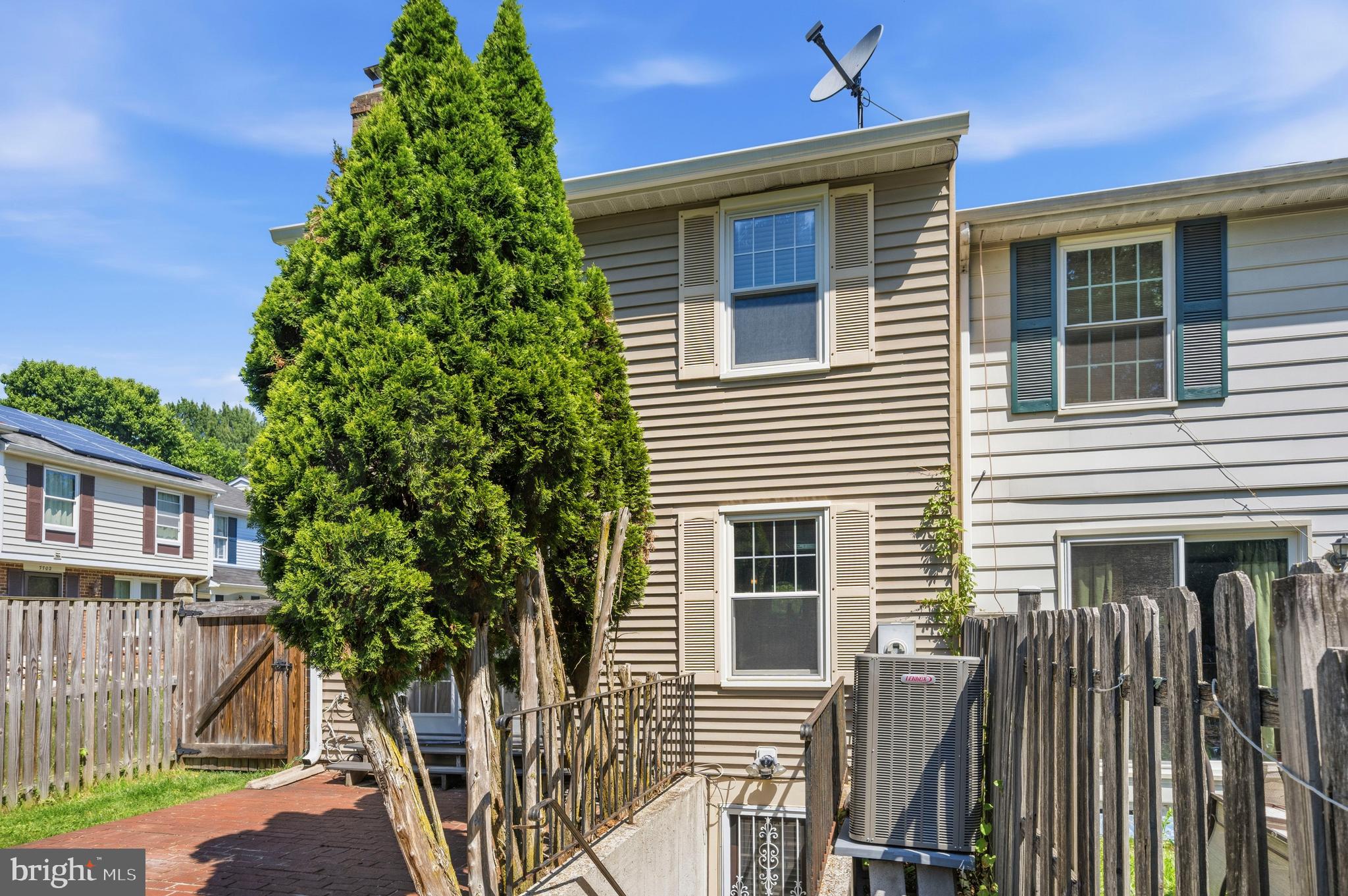 GREEN HOLLY WOODS - Residential