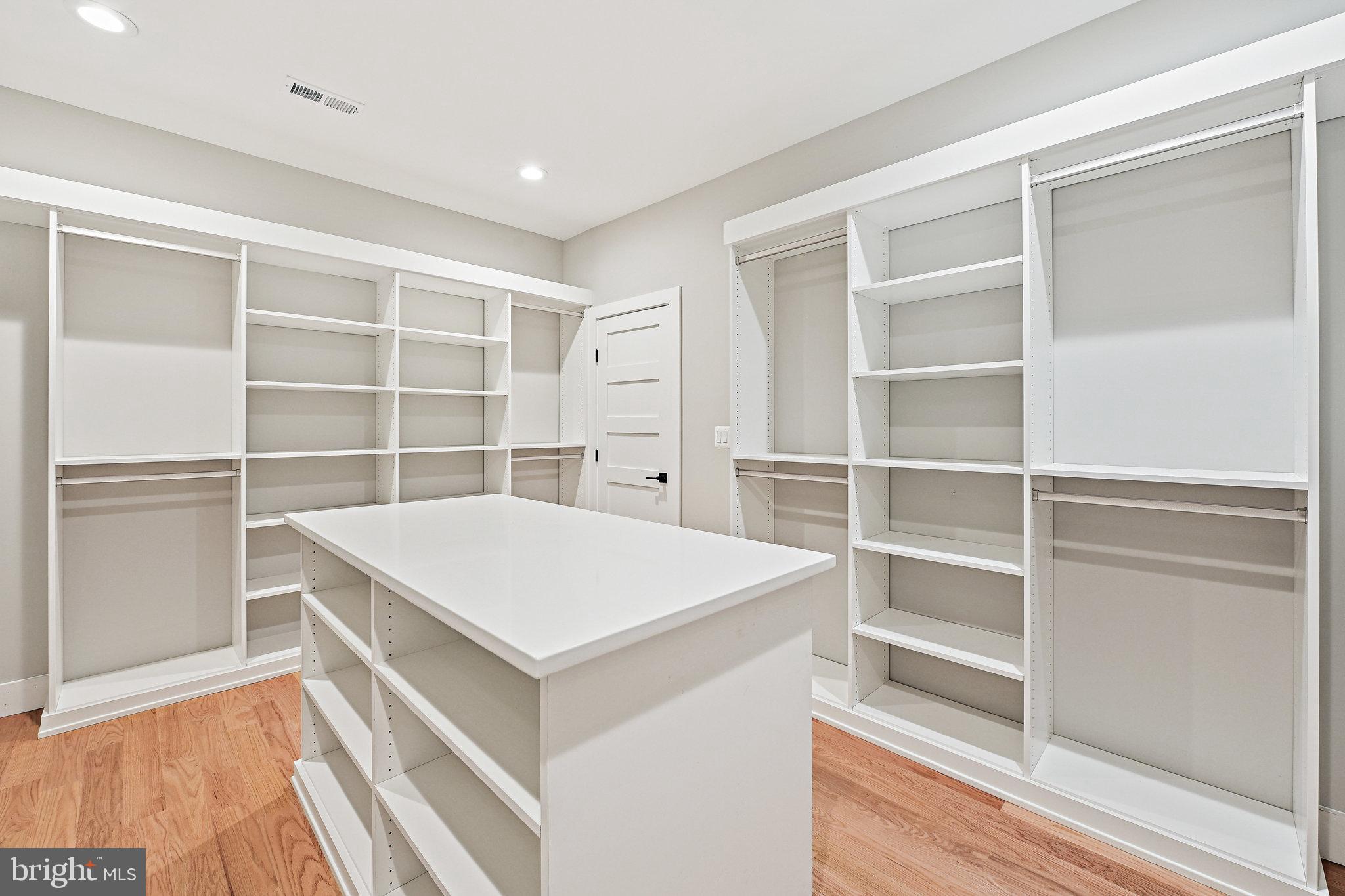 LEWINSVILLE HEIGHTS - Residential