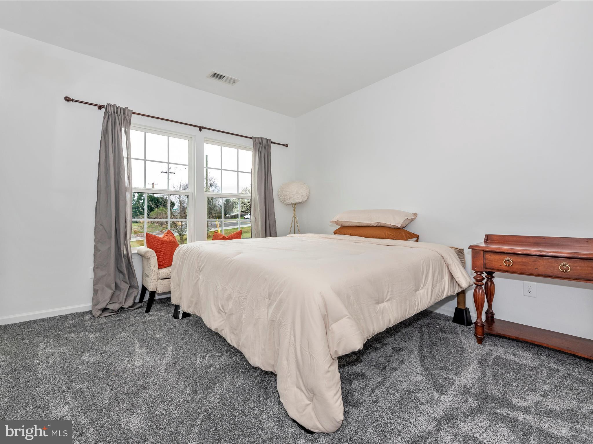 ESTATES AT LIBERTY RESERVOIR - Residential Lease