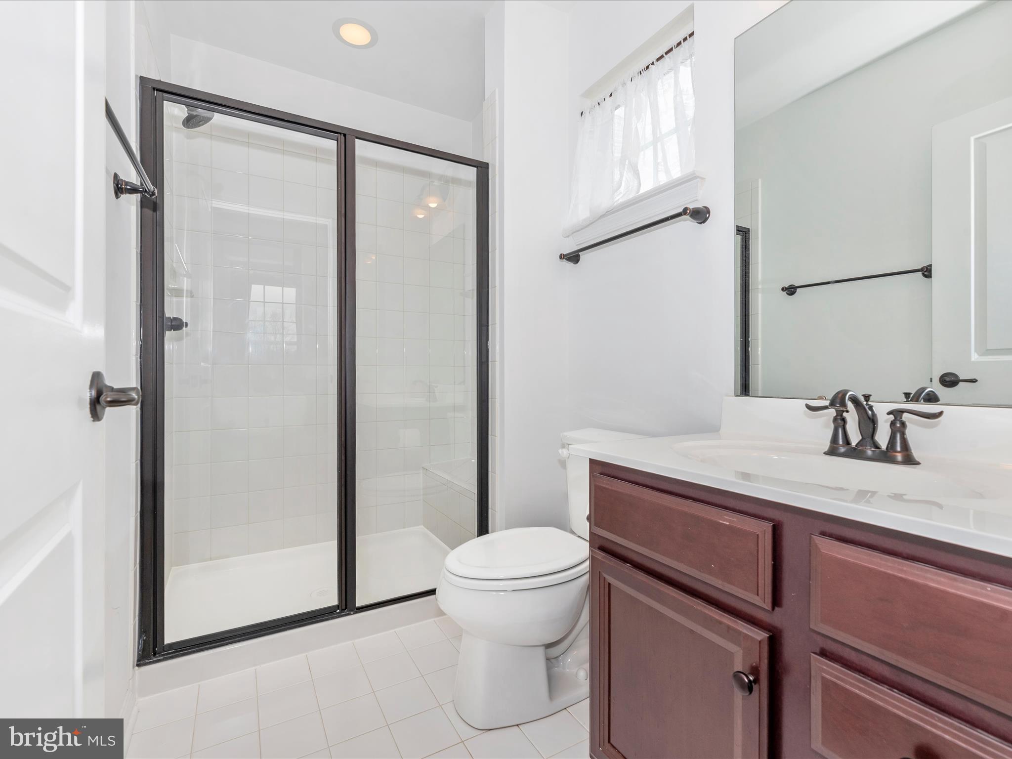 ESTATES AT LIBERTY RESERVOIR - Residential Lease