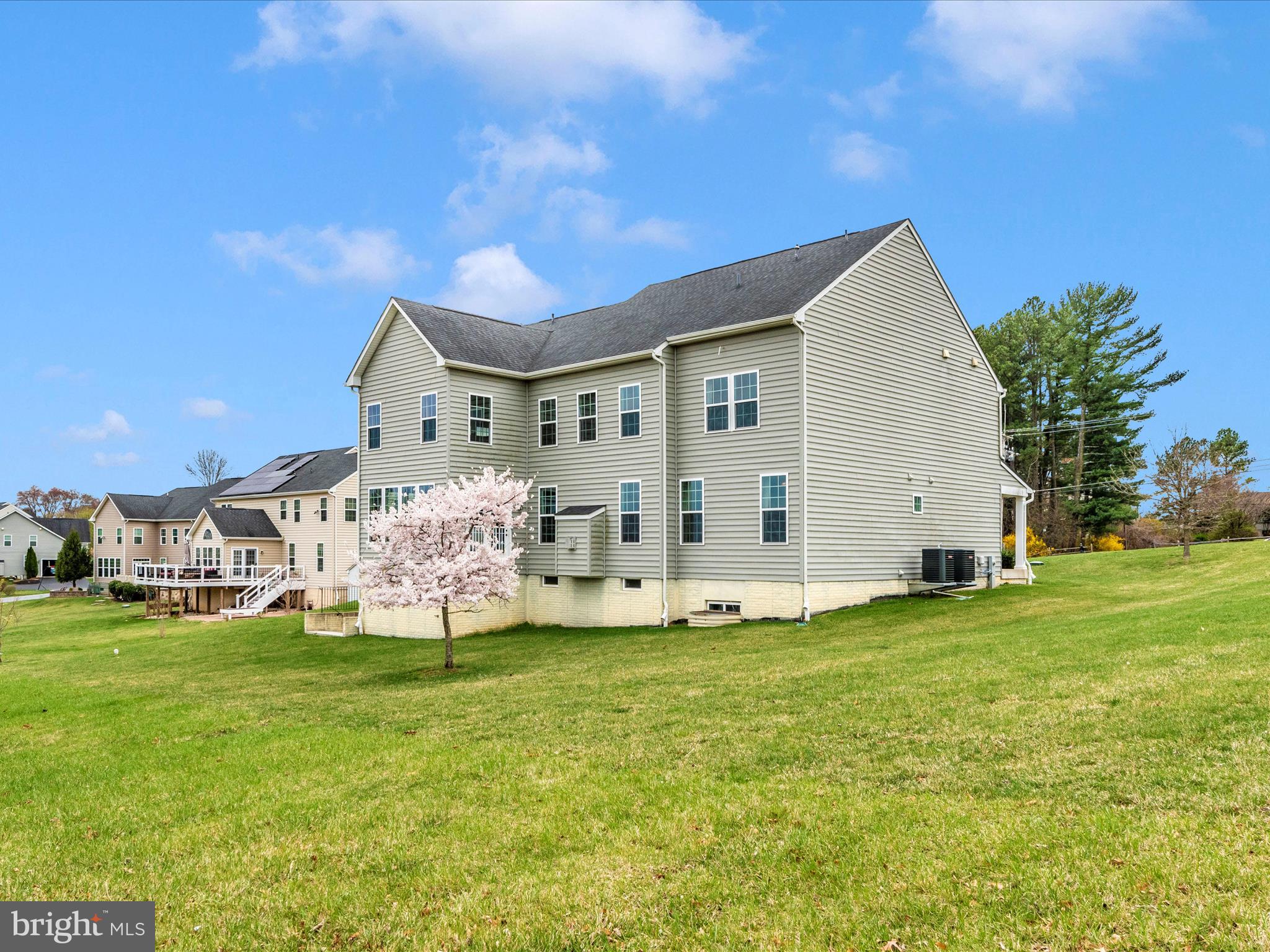 ESTATES AT LIBERTY RESERVOIR - Residential Lease