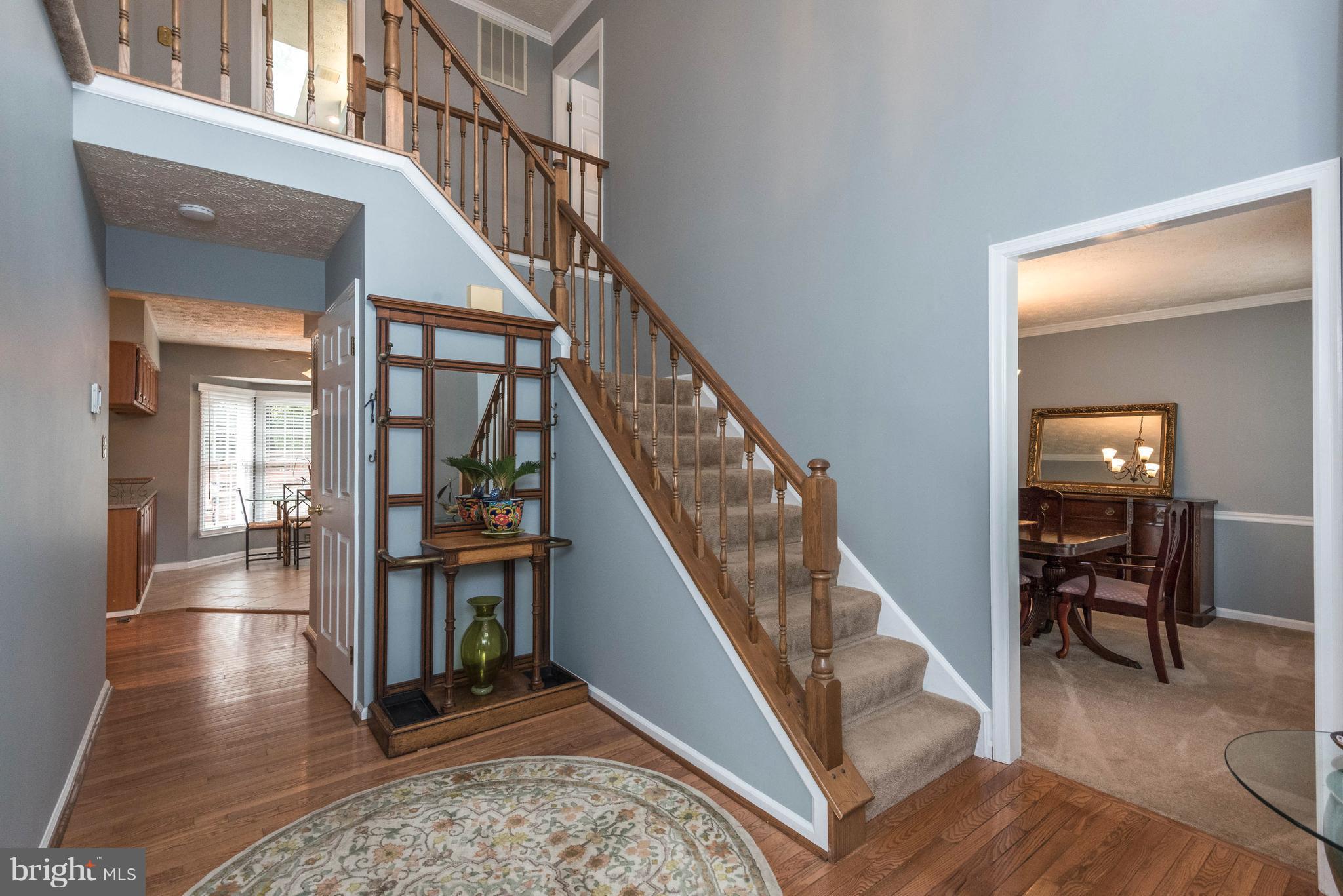 ROLLING HILLS - Residential