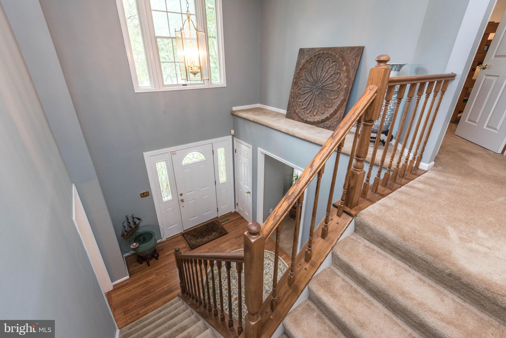 ROLLING HILLS - Residential