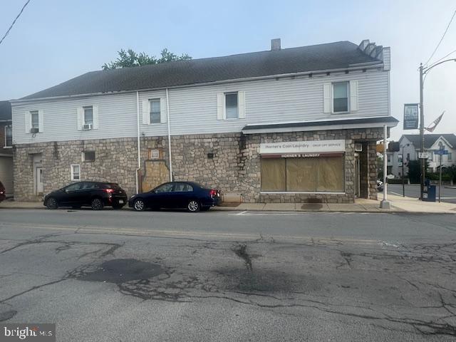 592 MAIN STREET