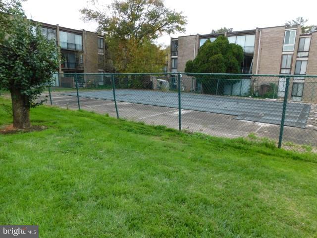 CHELSEA WOODS COURTS - Residential