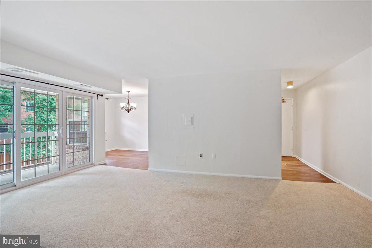 1935 WILSON LANE 304